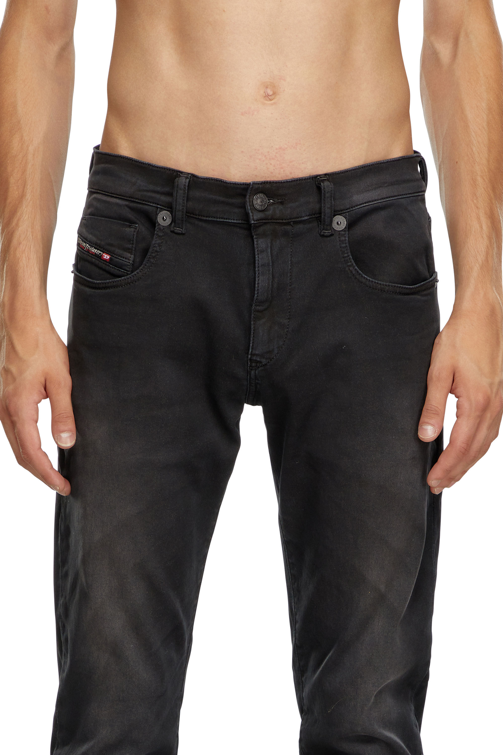 Diesel - Slim 2060 D-Strukt Joggjeans® 0670M Homme, Noir/Gris foncé - Image 5