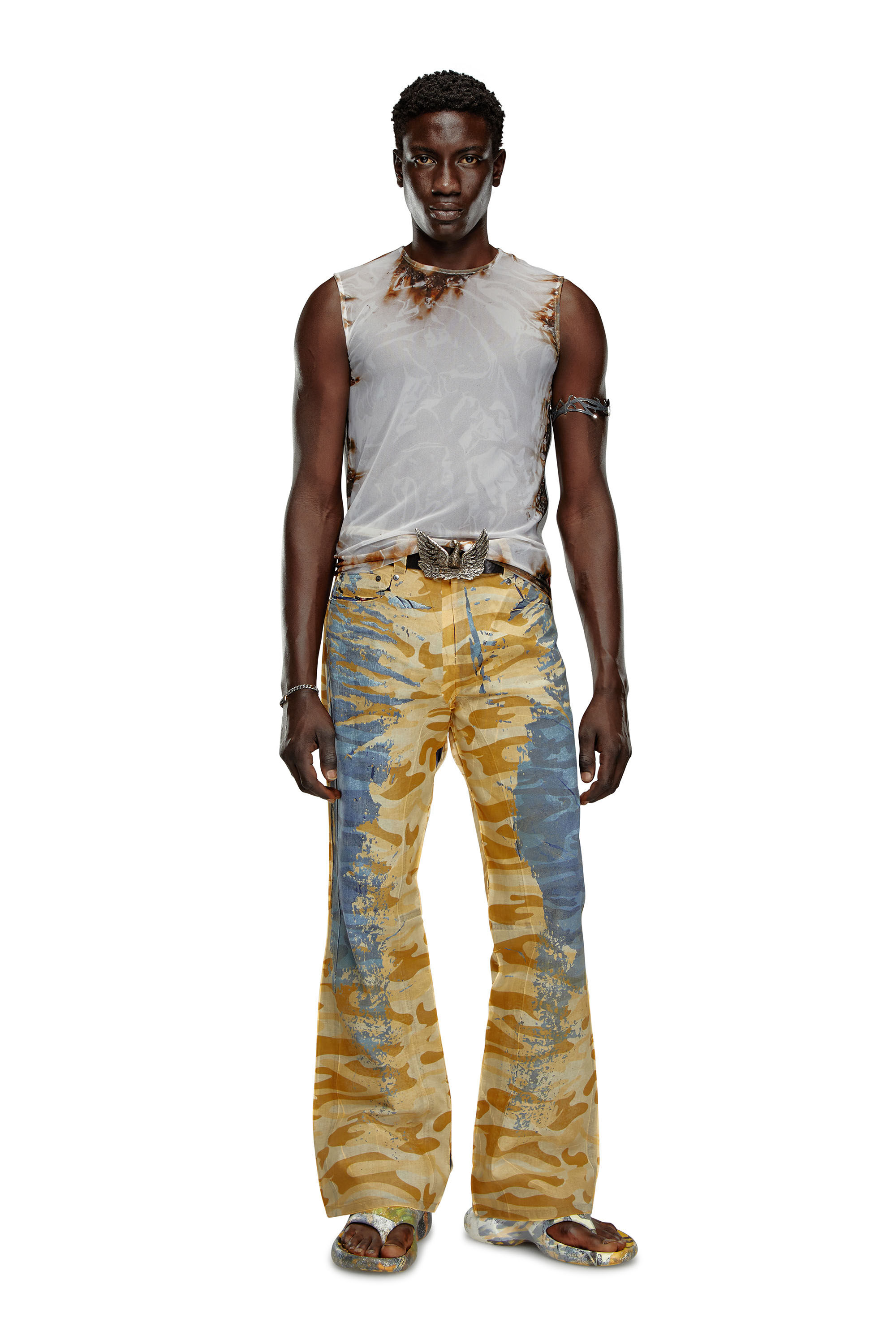 Diesel - T-BISCO-BURN-ART, Top en tulle avec imprimé plastique brûlé Homme in Polychrome - 1