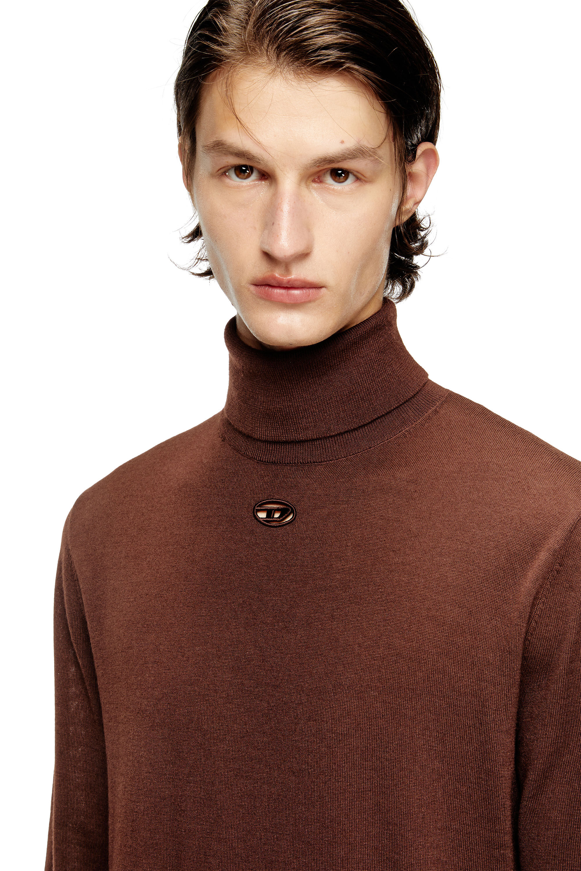 Diesel - K-VARTA, Pull à col roulé en laine avec logo ajouré Homme in Marron - 5