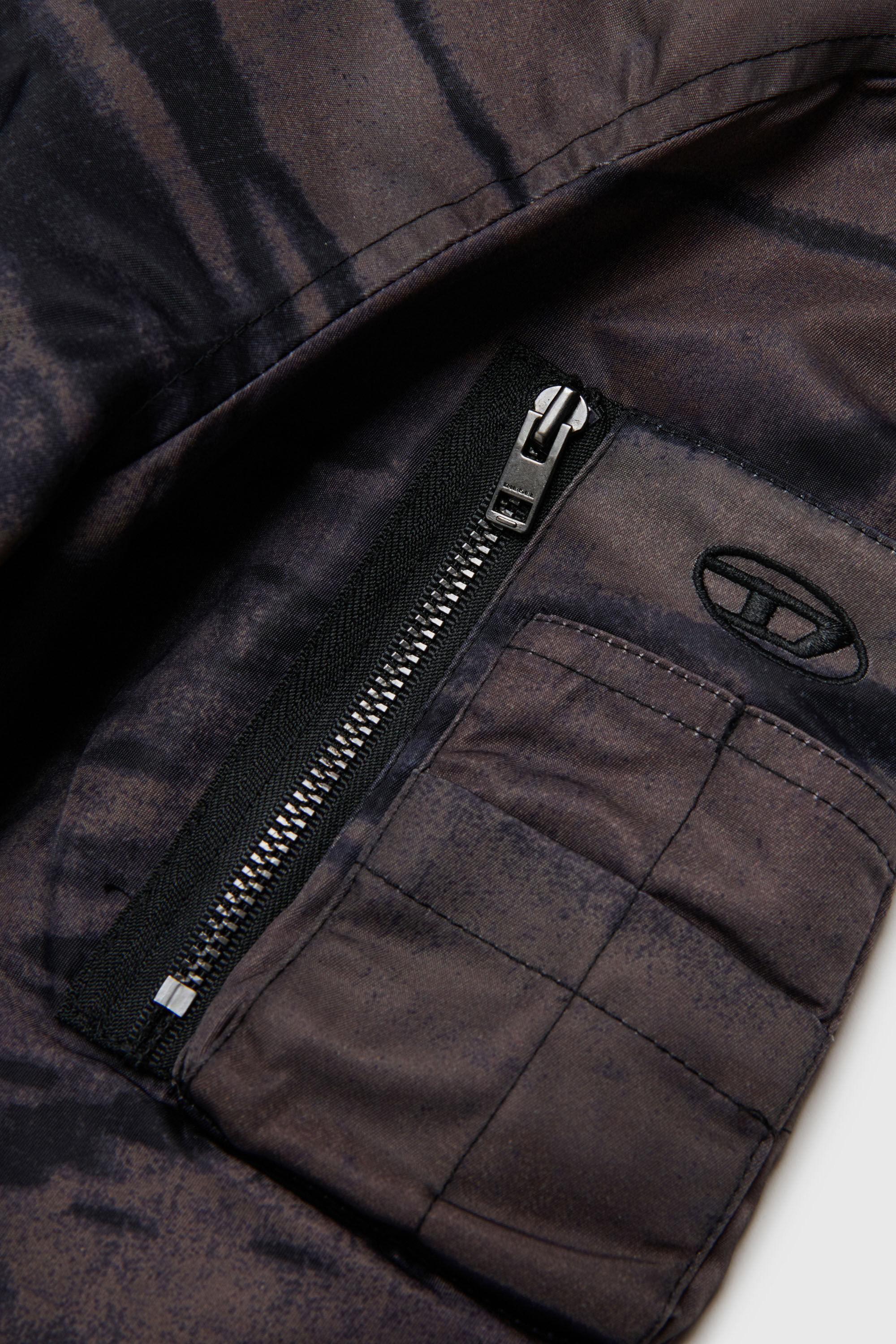 Diesel - JAKEPSDLBZ, Man's Nylon bomber jacket with quilted lining in Green - 4