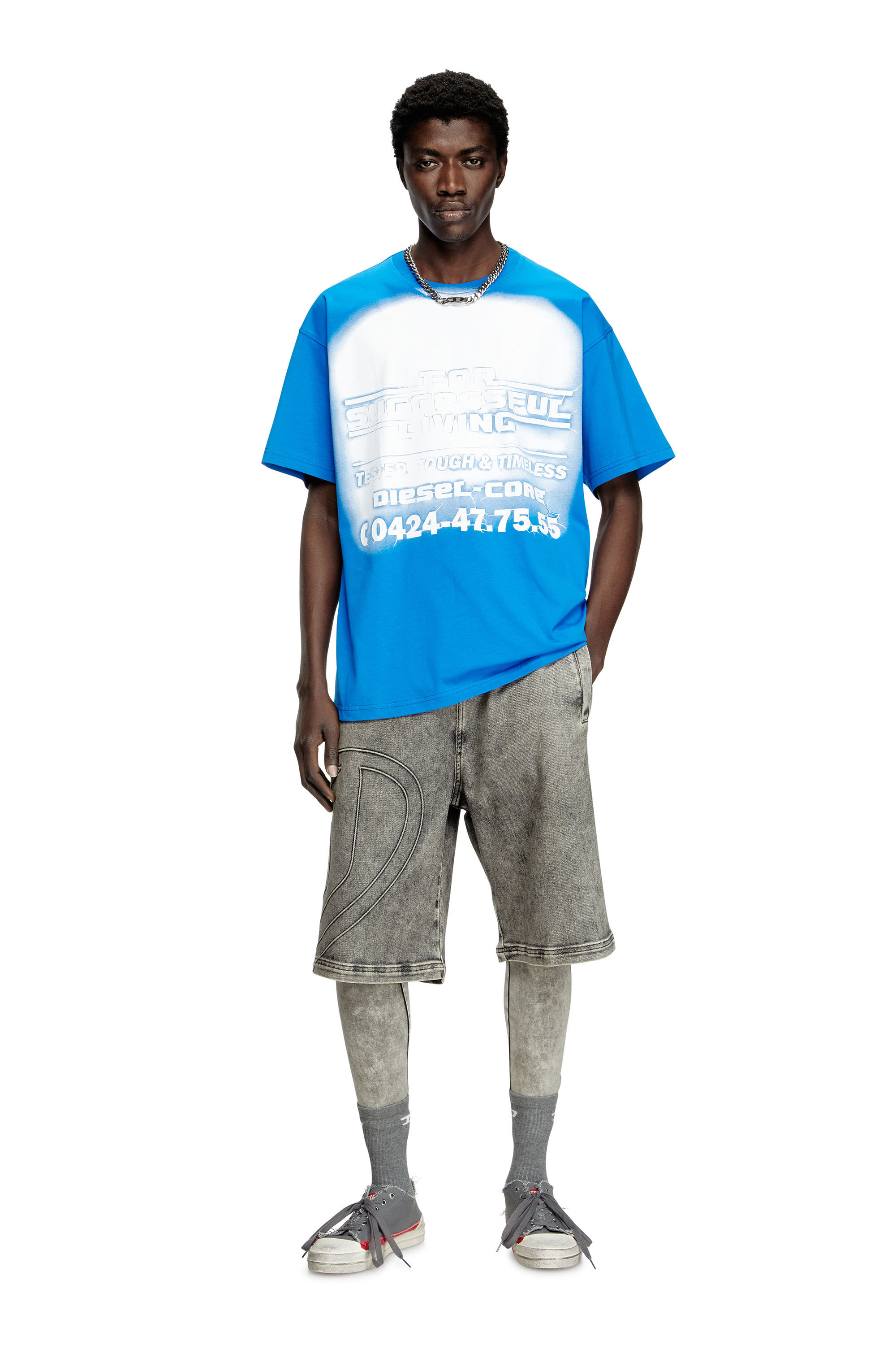 Diesel - T-BOXT-R15, T-shirt à motif graphique avec logo éclaté Homme in Bleu - 1