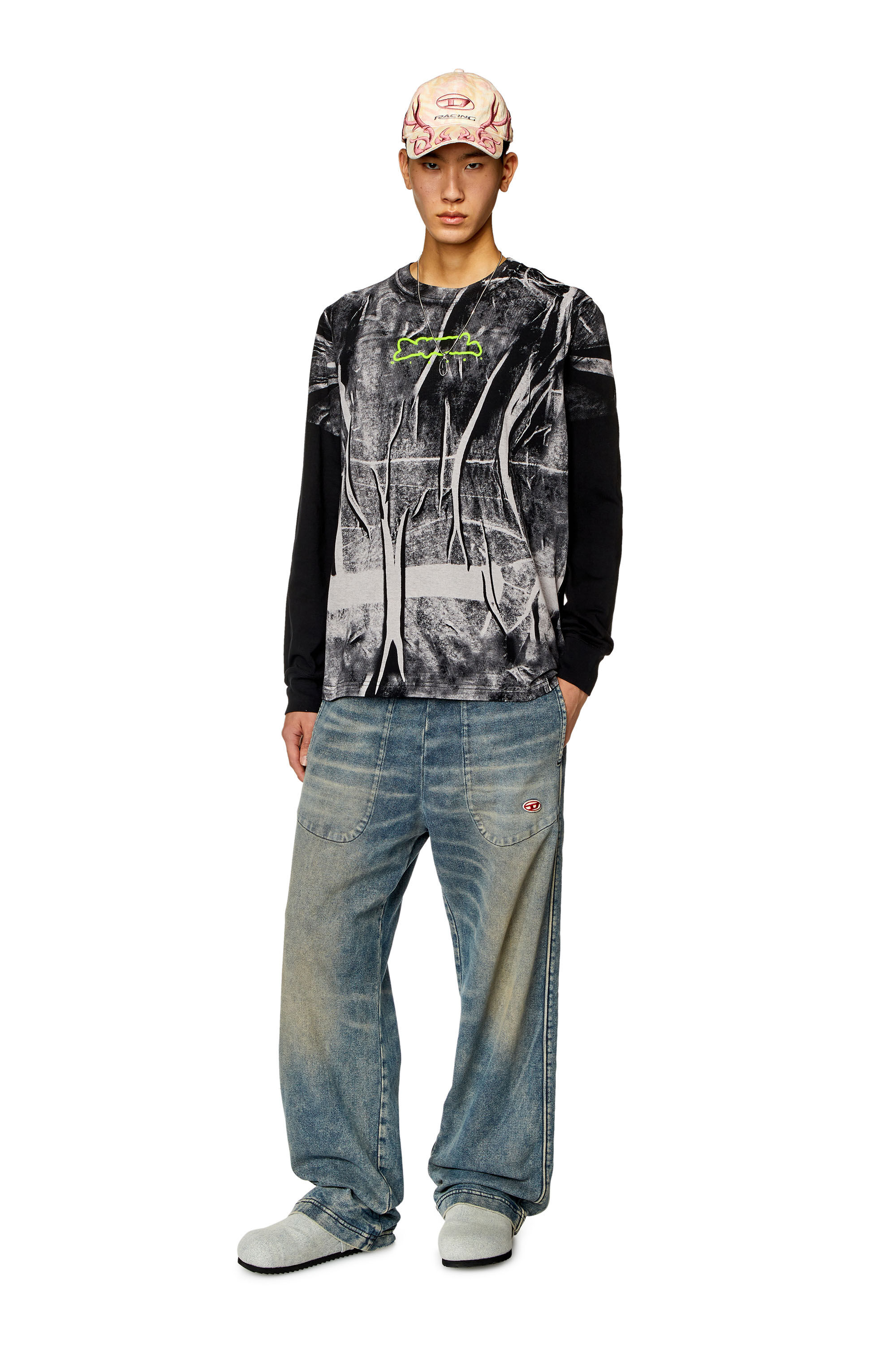 Diesel - T-JUST-LS-N, Homme T-shirt à manches longues avec imprimé effet froissé in Polychrome - Image 1