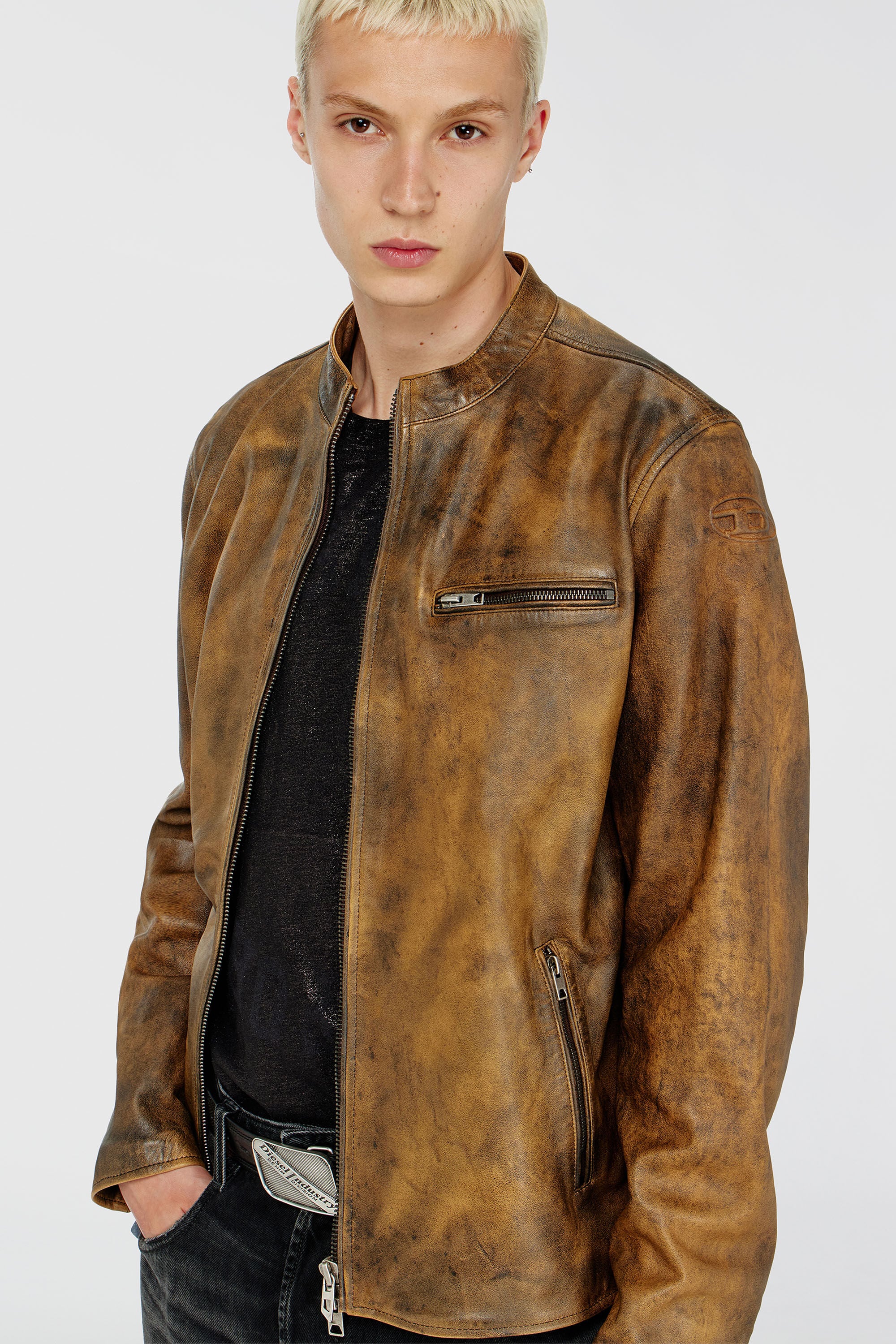 Diesel - L-ZAD-KNCZ, Biker jacket en cuir trait&eacute; Homme in Marron - 5