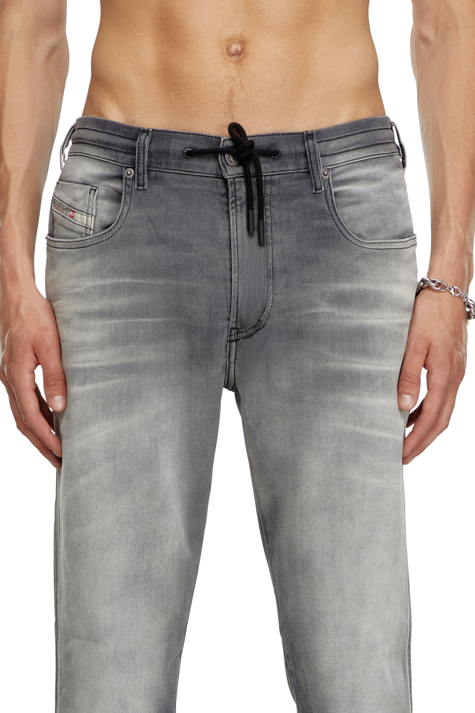 Diesel - Slim 2060 D-Strukt Joggjeans® 068LR Homme, Gris foncé - Image 5