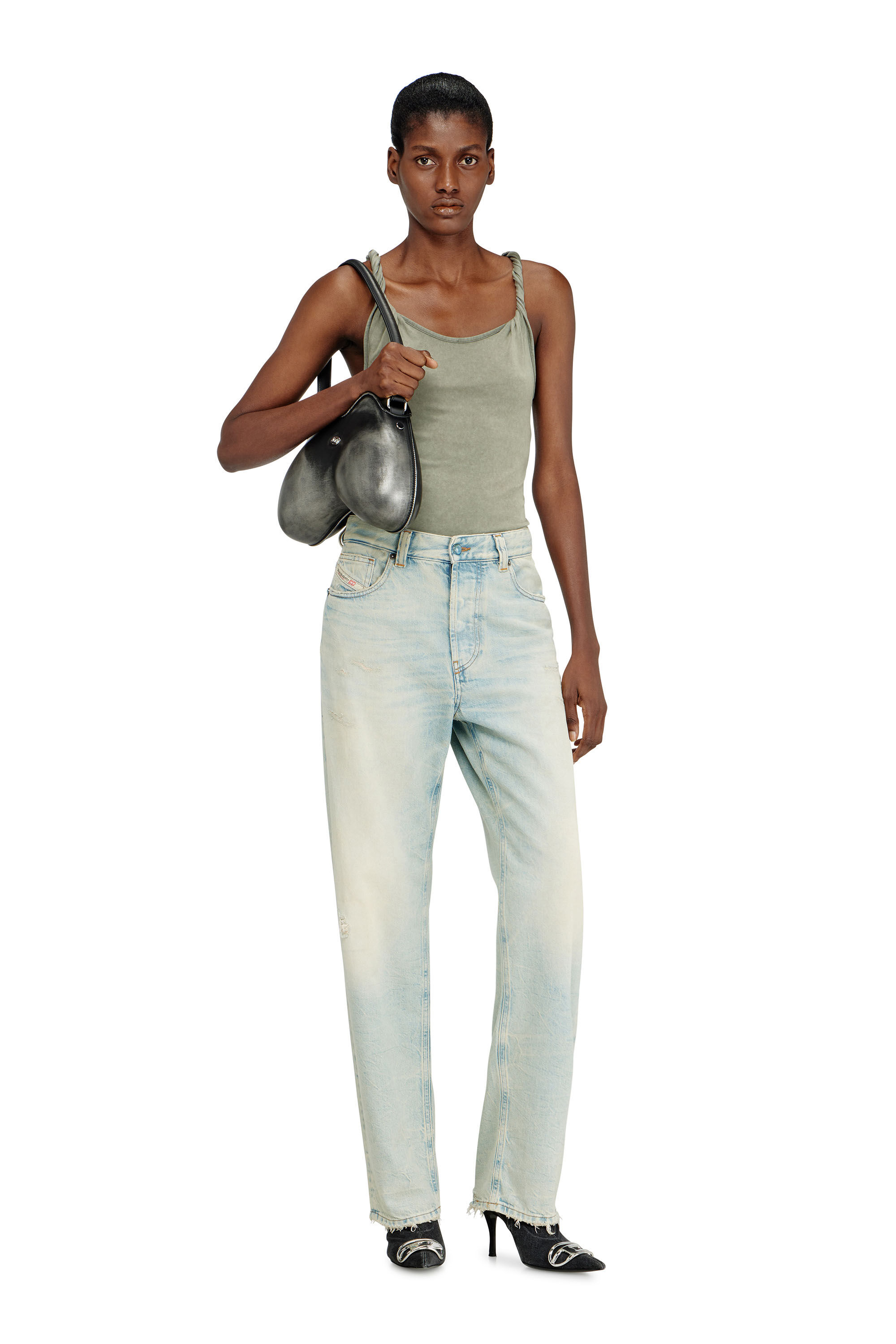 Diesel - DOUBLE-D SHOULDER, Double-D-Sac &eacute;paule rigide en PU bross&eacute; Femme in Noir - 6