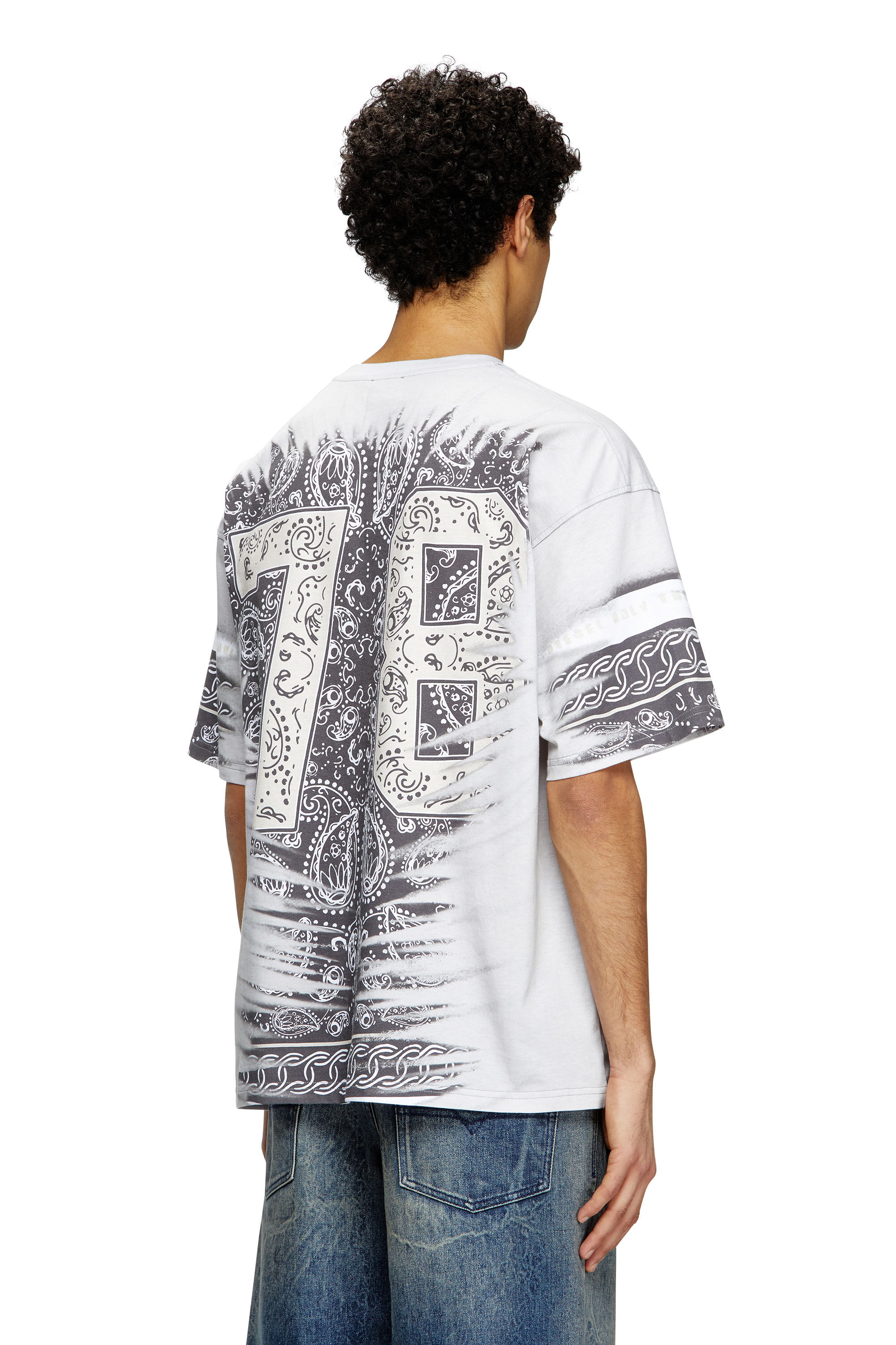 Diesel - T-BOXT-78-R1, T-shirt avec imprim&eacute; bandana 78 Homme in Blanc - 4