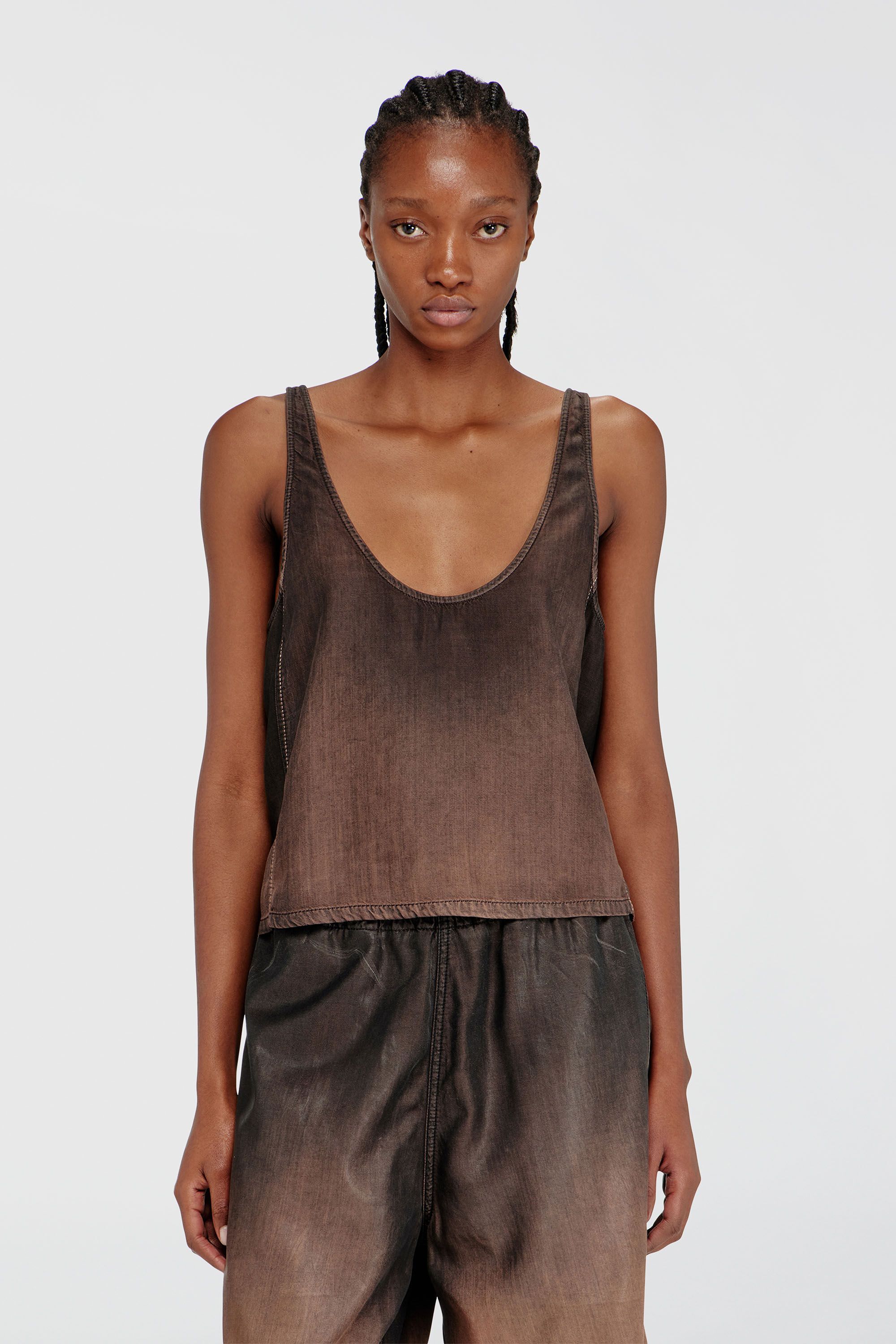 Diesel - DE-NORIAN-S, D&eacute;bardeur en denim enduit fluide Femme in Marron - 3