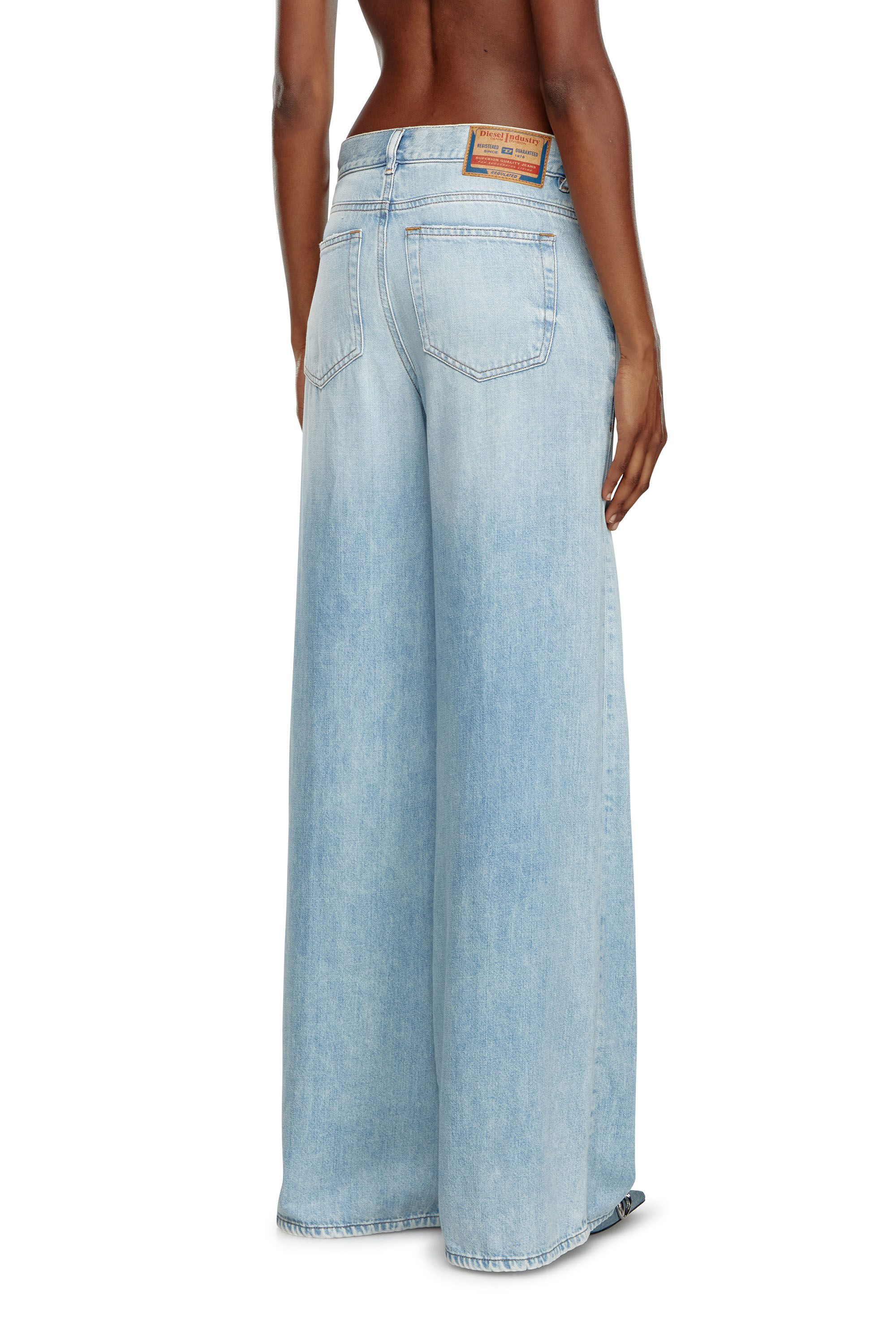 【新品・国内即発】DIESEL A03625 09L33 01 1978 D-AKEMI デニム Diesel® 1978 D-AKEMI | Women's Bootcut and Flare Jeans