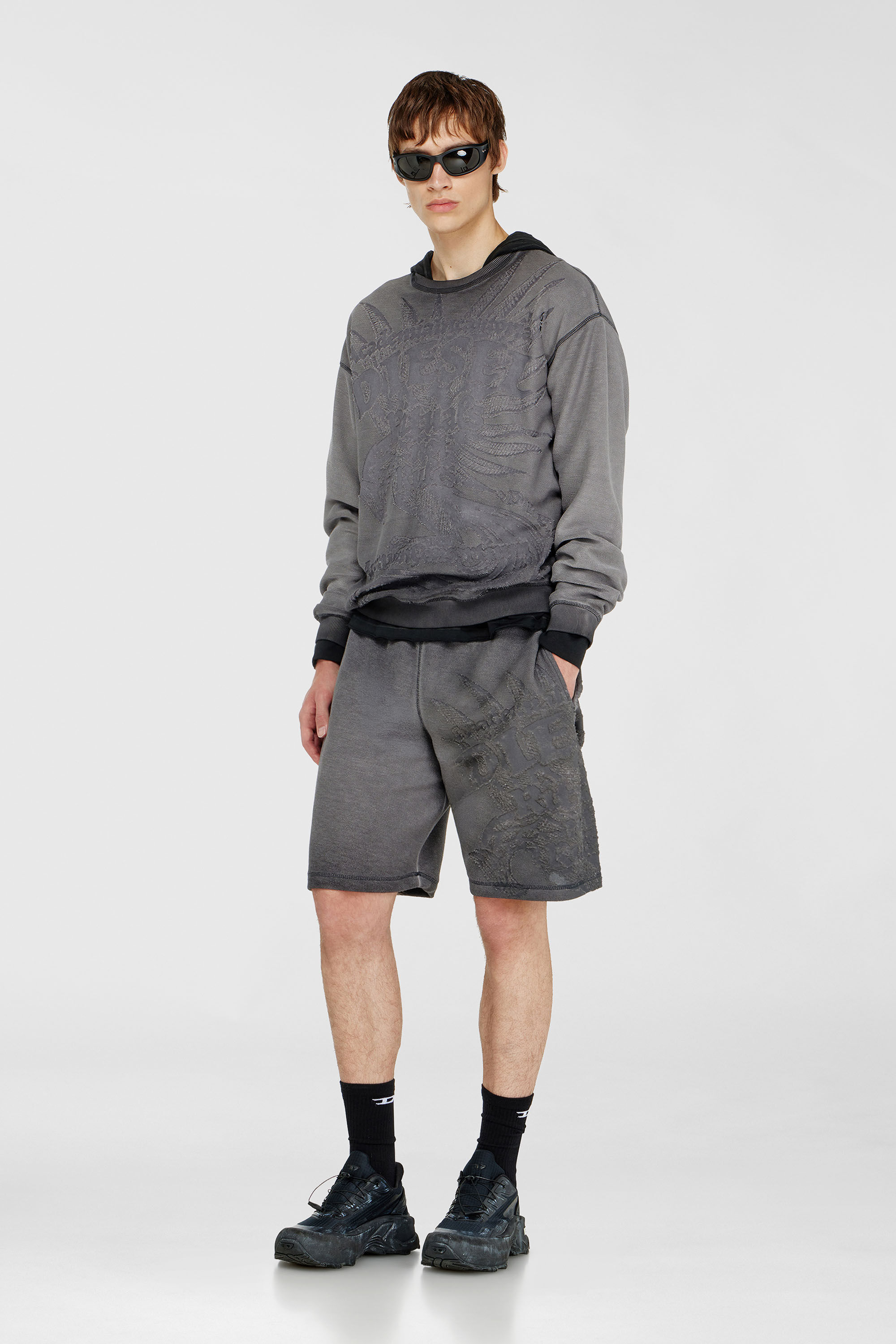 Diesel - P-RAWCROW, Short pants avec motifs d&eacute;vor&eacute; Homme in Gris - 1