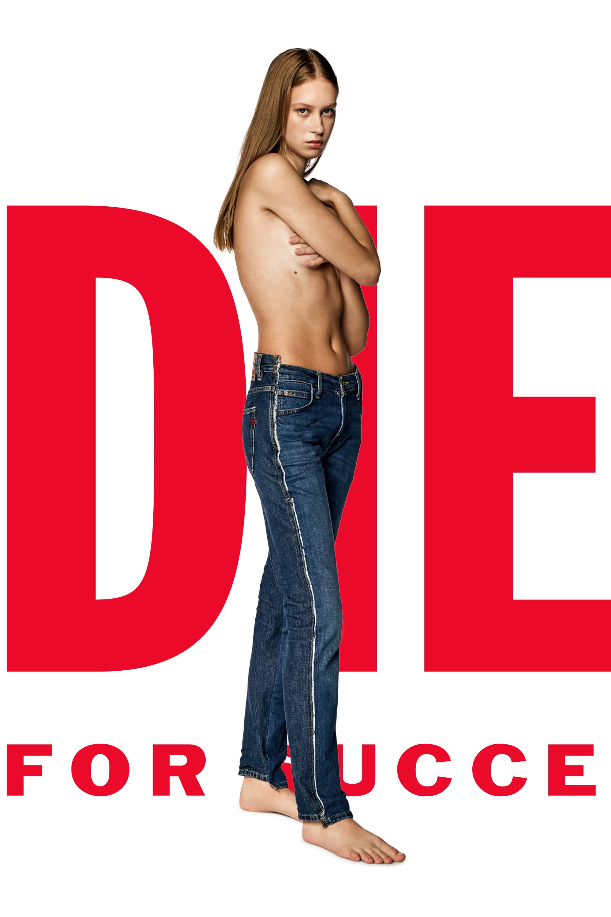 Diesel - Straight Jeans Dieseloves 04 09K47, Bleu moyen - Image 7