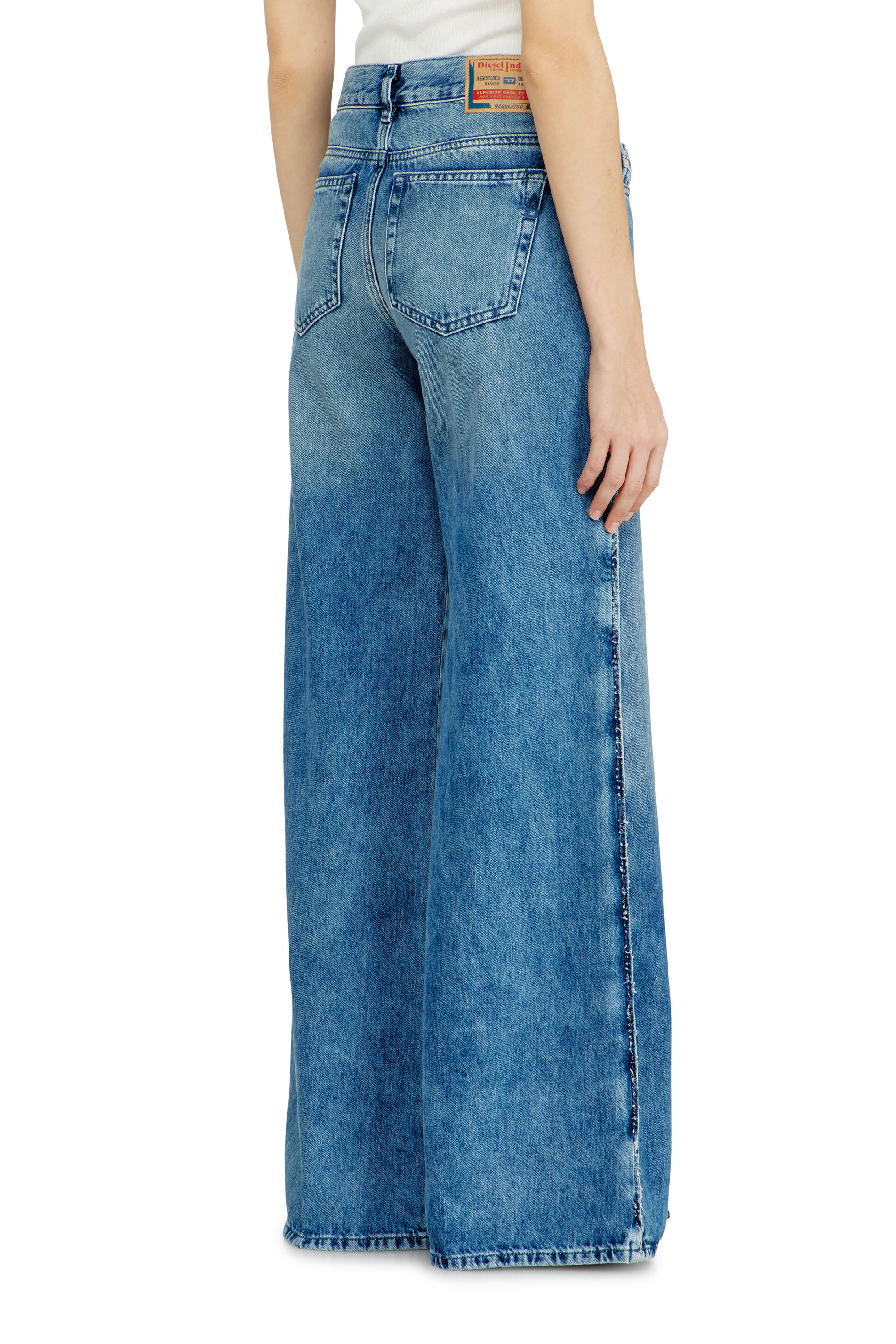 Diesel - Flare Jeans 1978 D-Akemi 0ADCJ Femme, Bleu moyen - Image 5