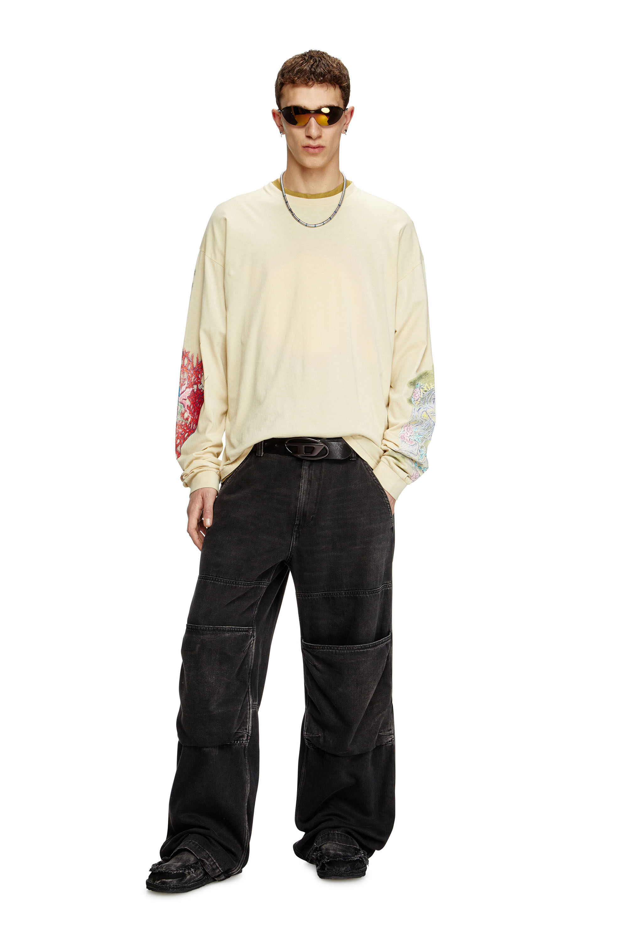 Diesel - T-BOXT-LS-R4, T-shirt à manches longues avec graphismes imprimés Homme in Beige - 1