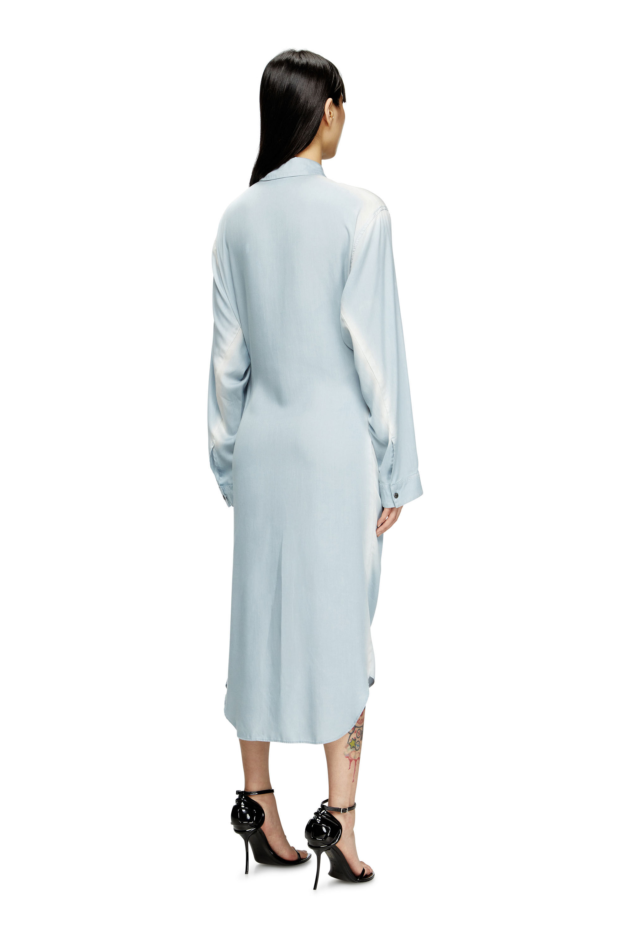 Diesel - D-ILETTA-R1, Robe chemise drapée en sergé traité Femme in Bleu - 3