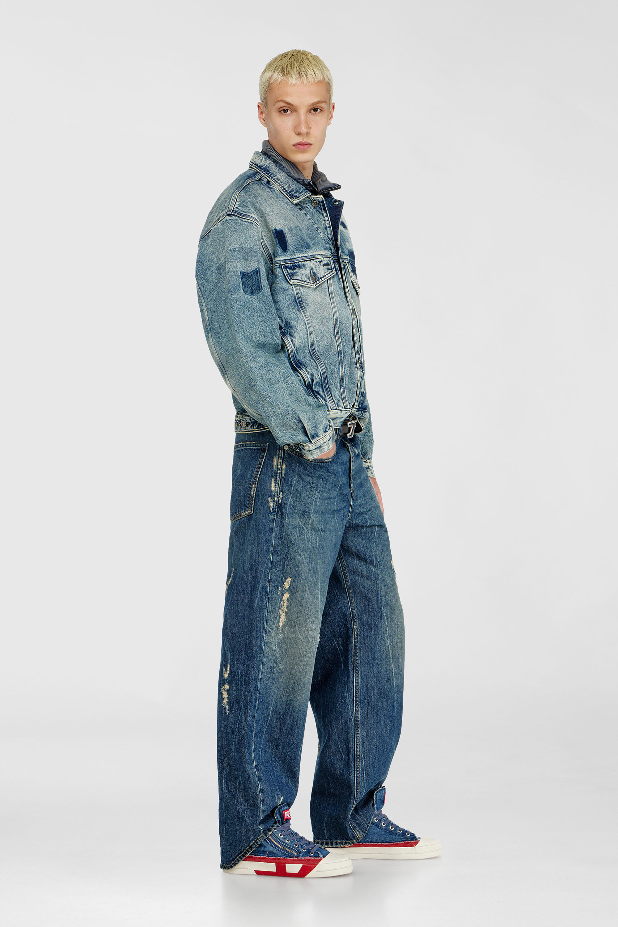 Diesel - Relaxed Jeans 2001 D-Macro 09Q28 Homme, Bleu moyen - Image 2