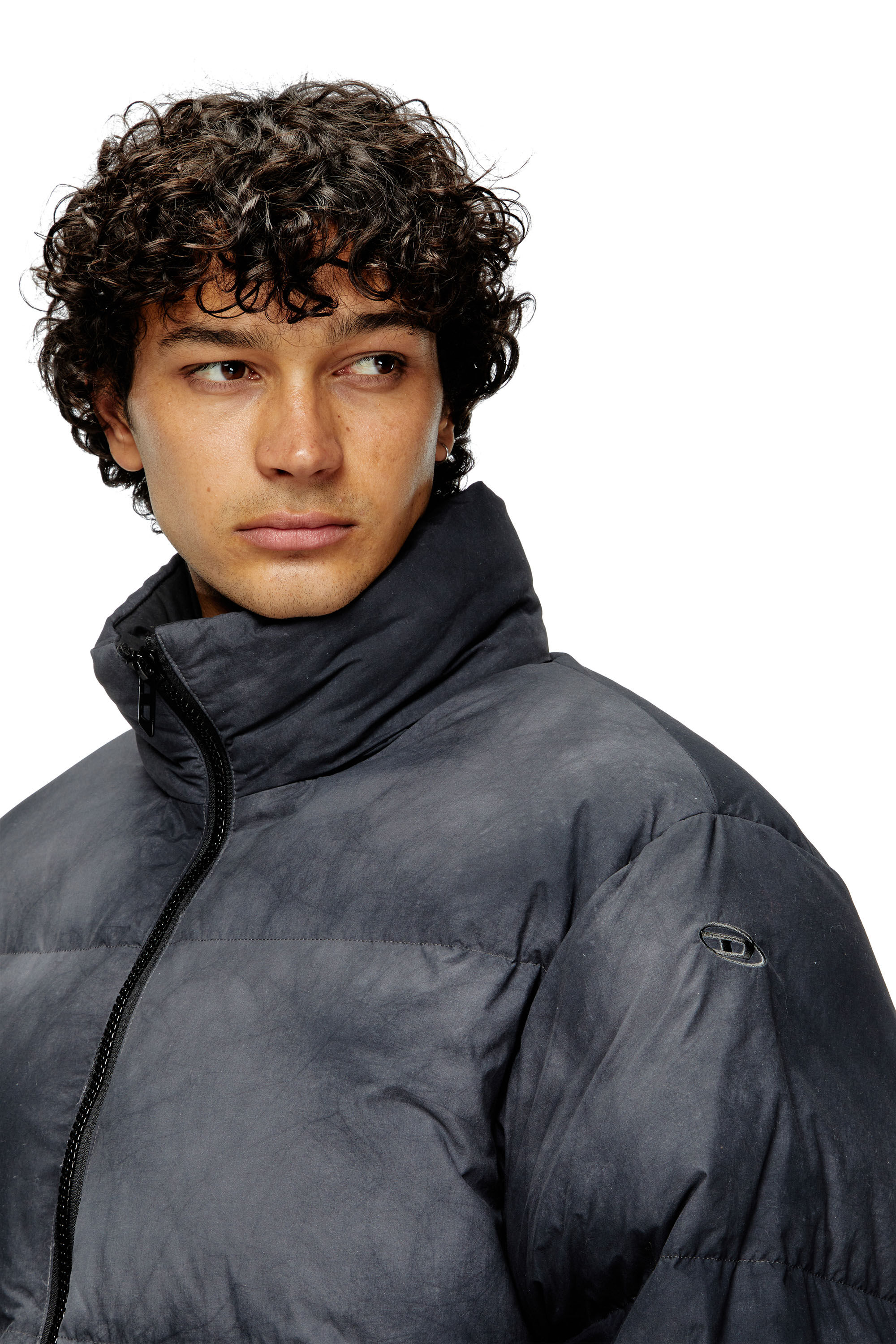 Diesel - W-RAVEEL, Veste doudoune à capuche en nylon effet irrégulier Homme in Noir - 5