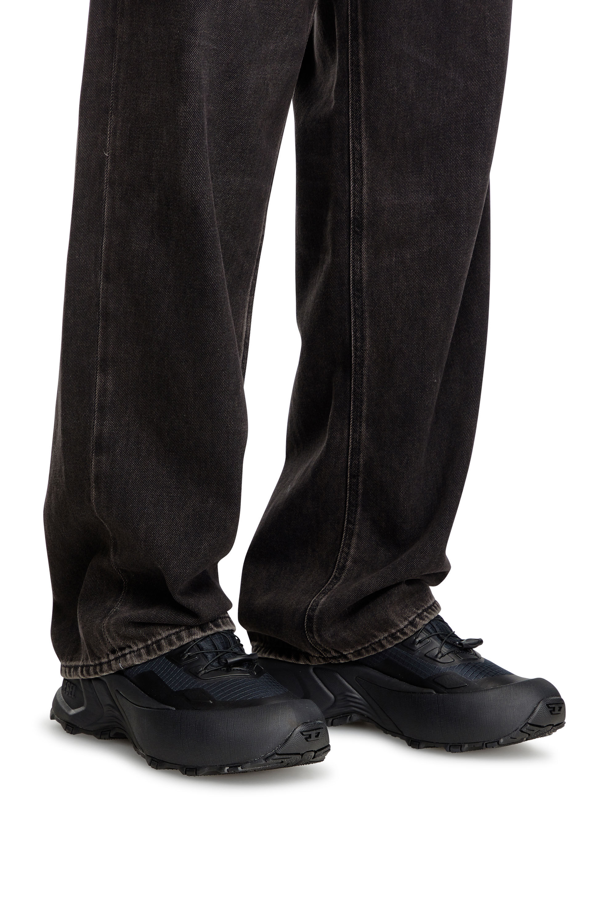 【人気ショップが最安値挑戦！】 Men's Black | ripstop TPU-trimmed in Runner-Sneakers D-Cage 靴