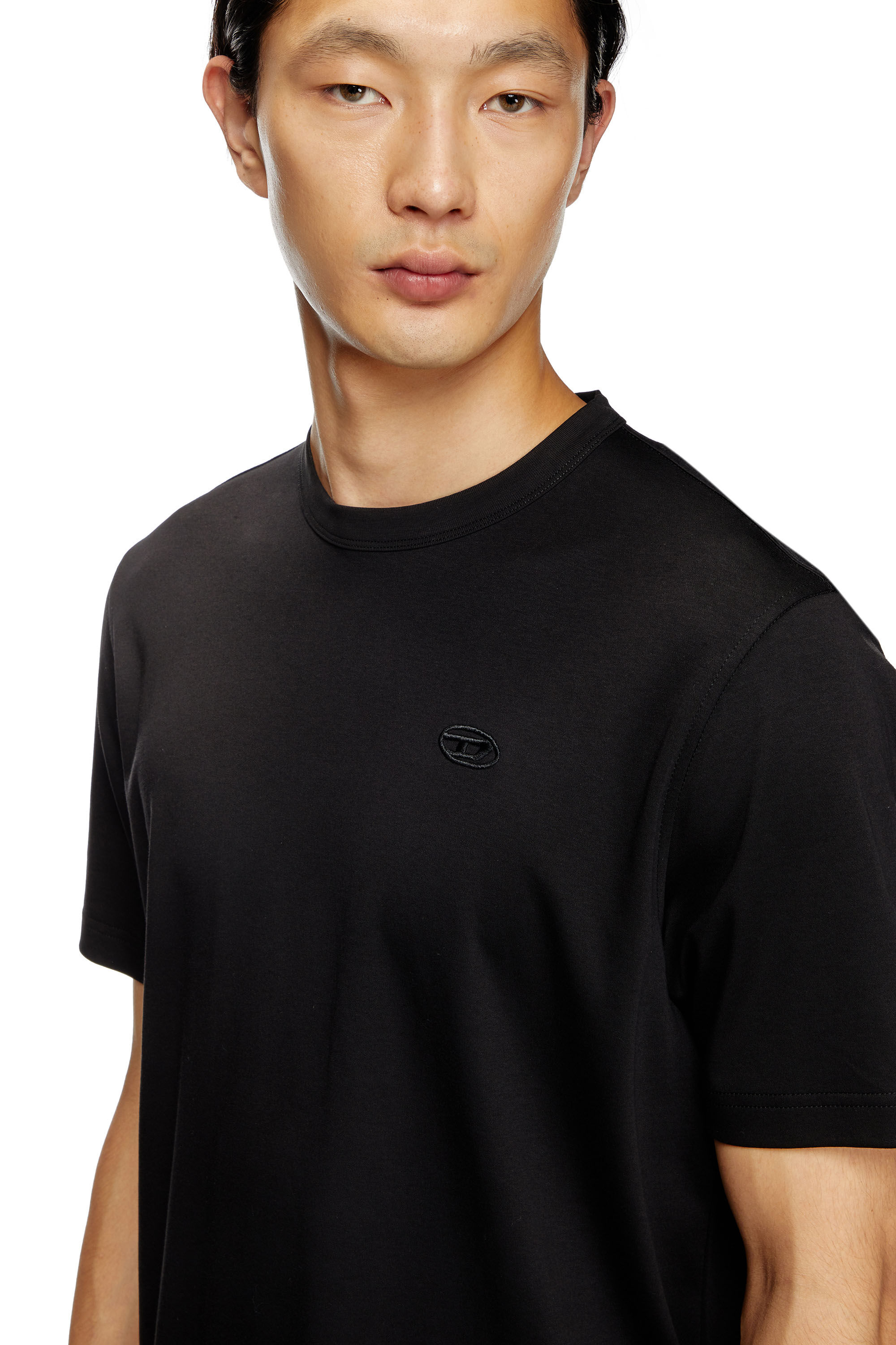 Diesel - T-ADJUST-SLITS-R17, T-shirt avec broderie à logo ton sur ton Homme in Noir - 5