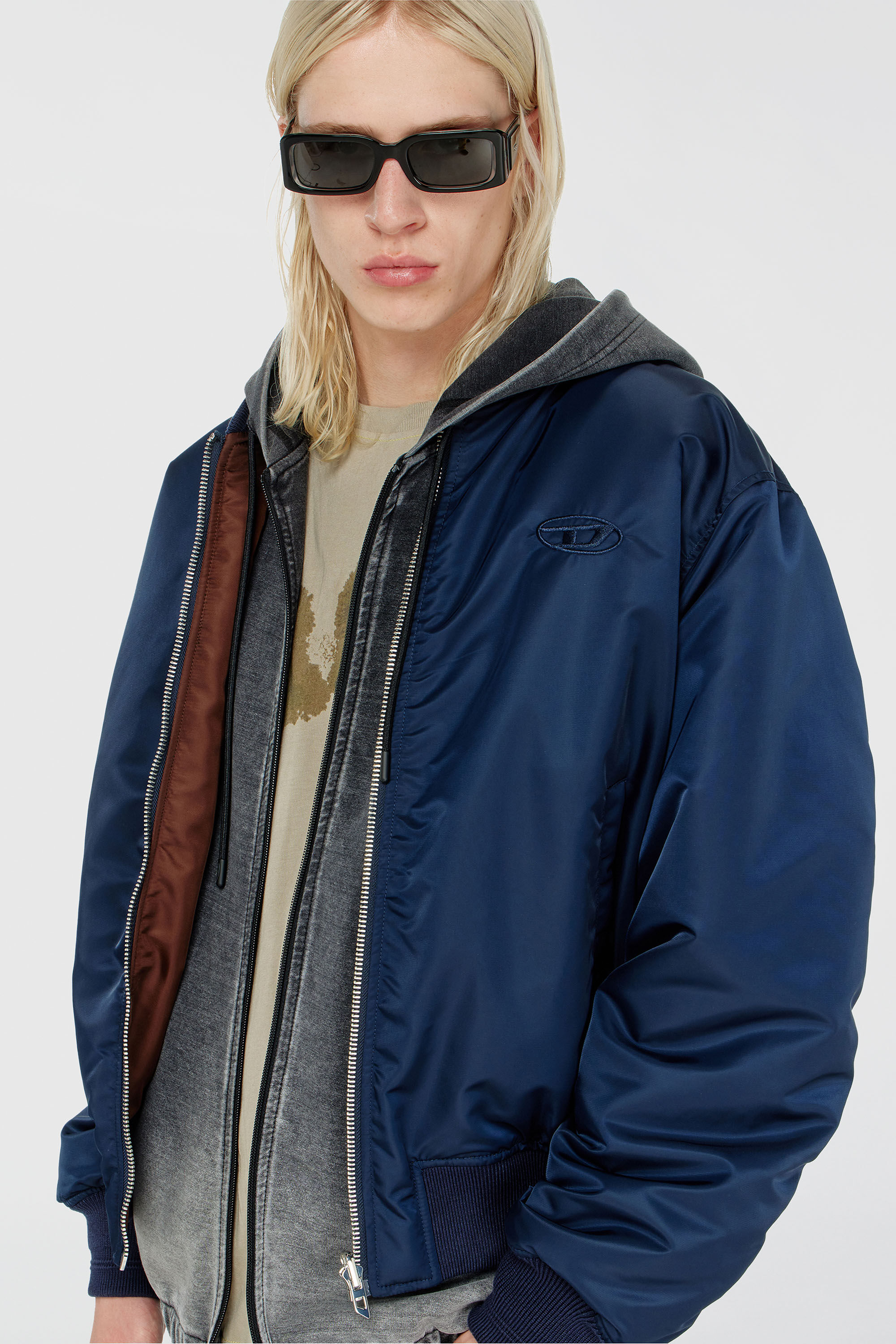 Diesel - W-TYPE-D1, Man's Padded bomber jacket with Oval D embroidery in Navy Blue - 6