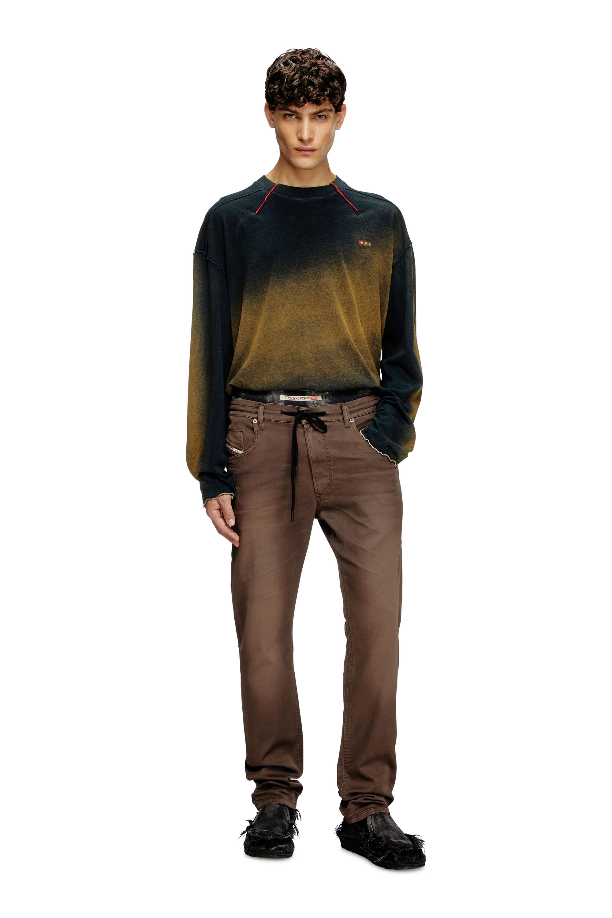 Diesel - Regular 2030 D-Krooley Joggjeans® 0670M Homme, Marron - Image 1
