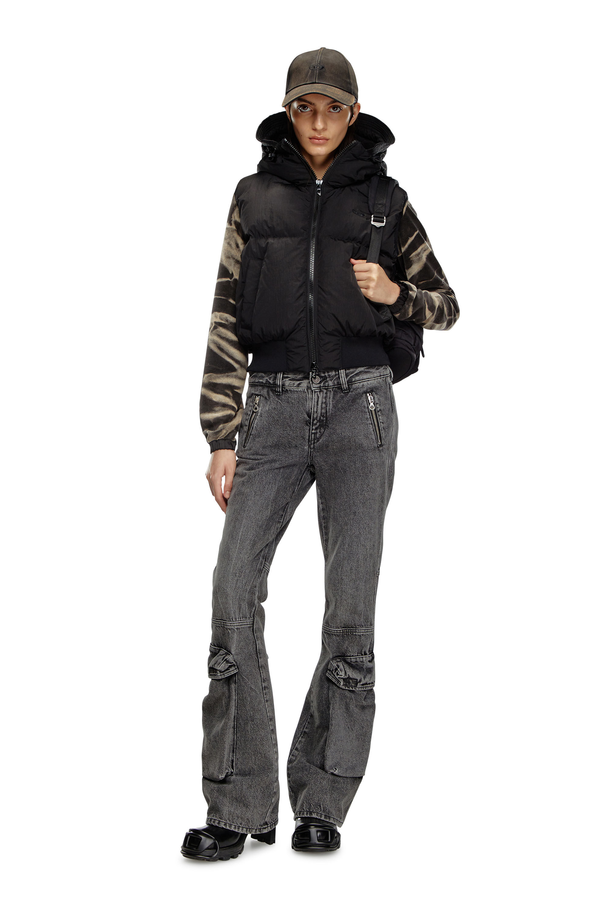 Diesel - W-PEYT-SSL-NEW-P1, Gilet sans manches à capuche en nylon froissé Femme in Noir - 1