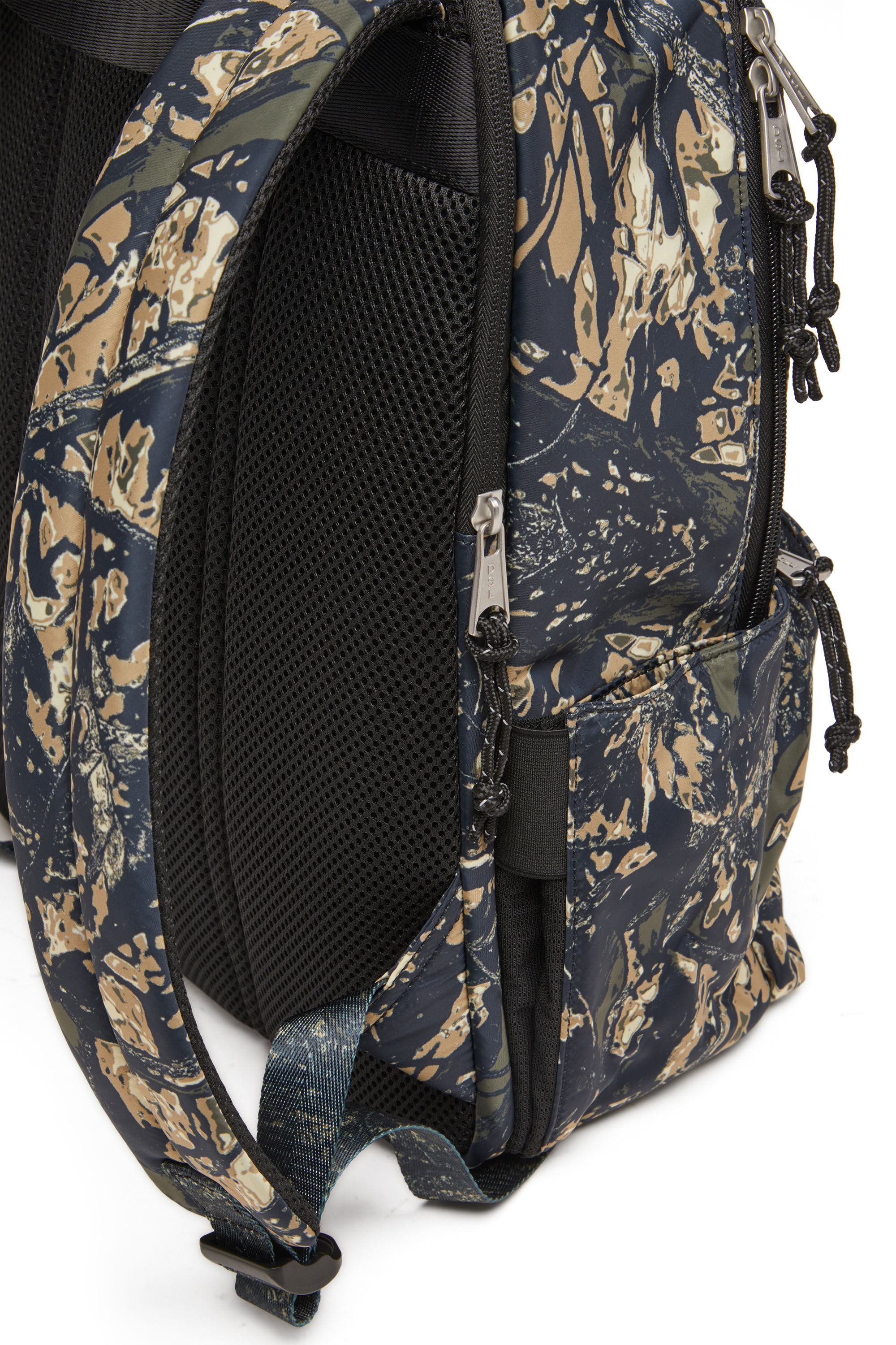 Diesel - D-PACK BACKPACK X, D-Pack-Sac à dos en tissu avec imprimé camouflage Homme in Vert - 5