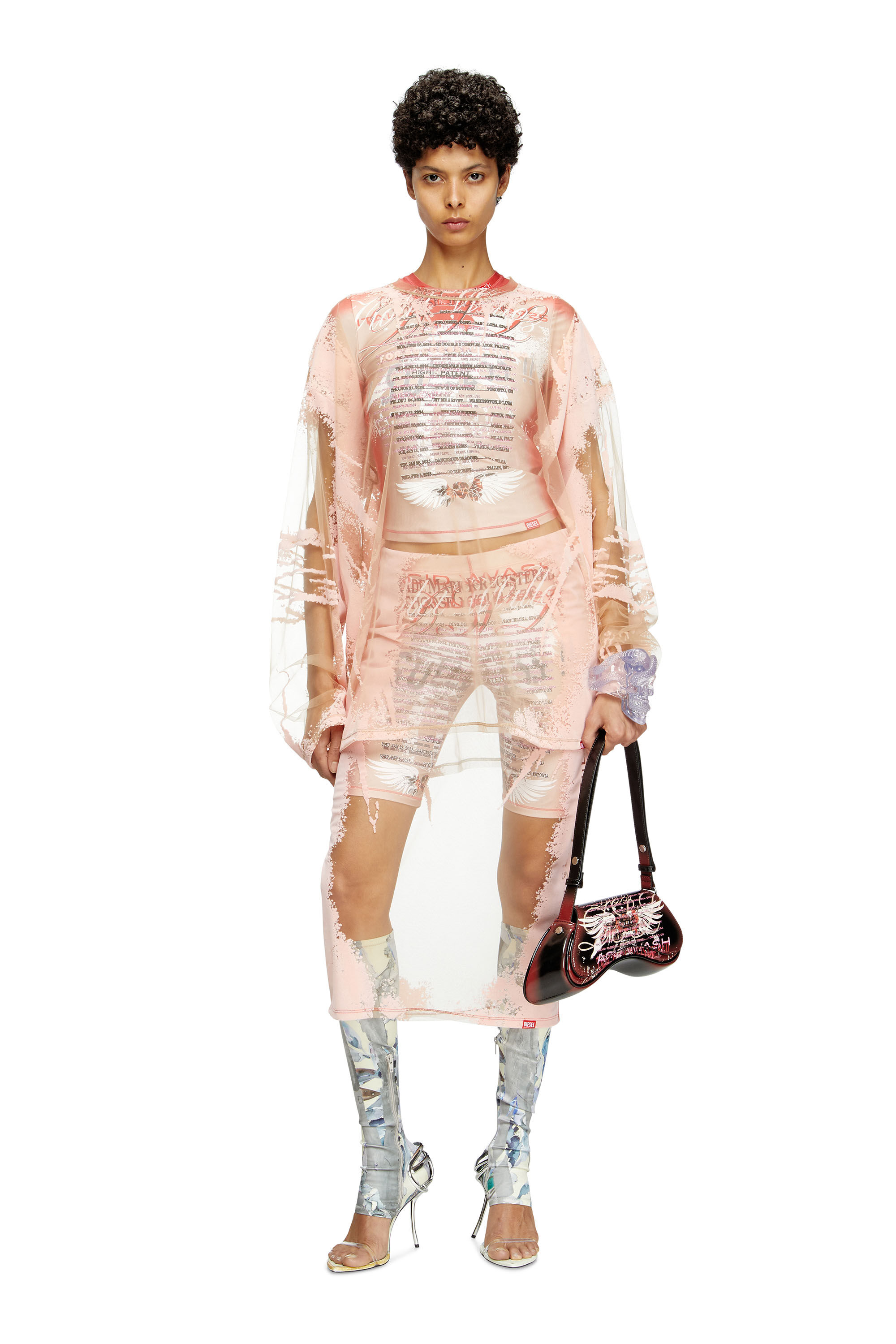 Diesel - T-HASSAN-LS-A, T-shirt en nylon à manches longues avec imprimé paroles Mixte in Rose - 7