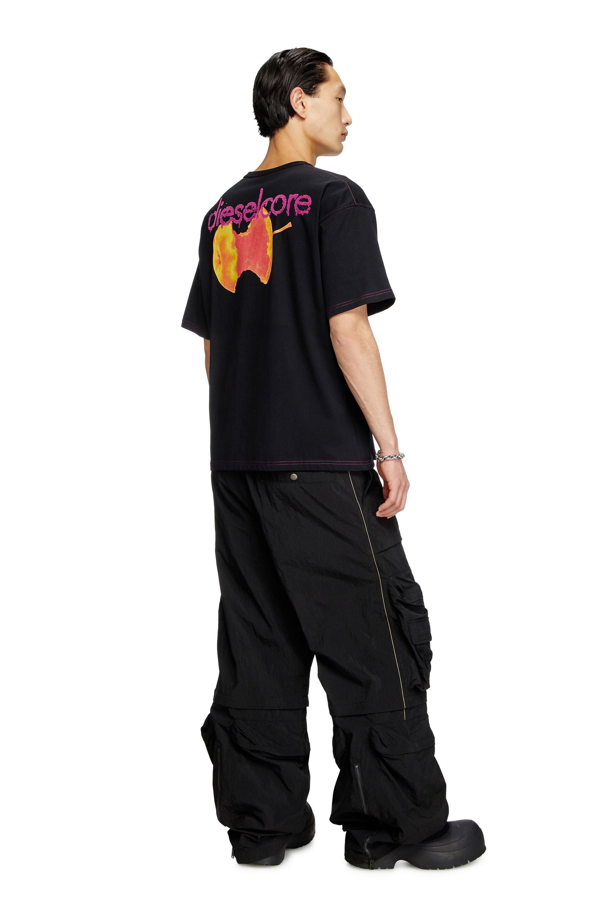 Diesel - T-BOXT-R18, T-shirt avec imprimé trognon de pomme Homme in Noir - 1