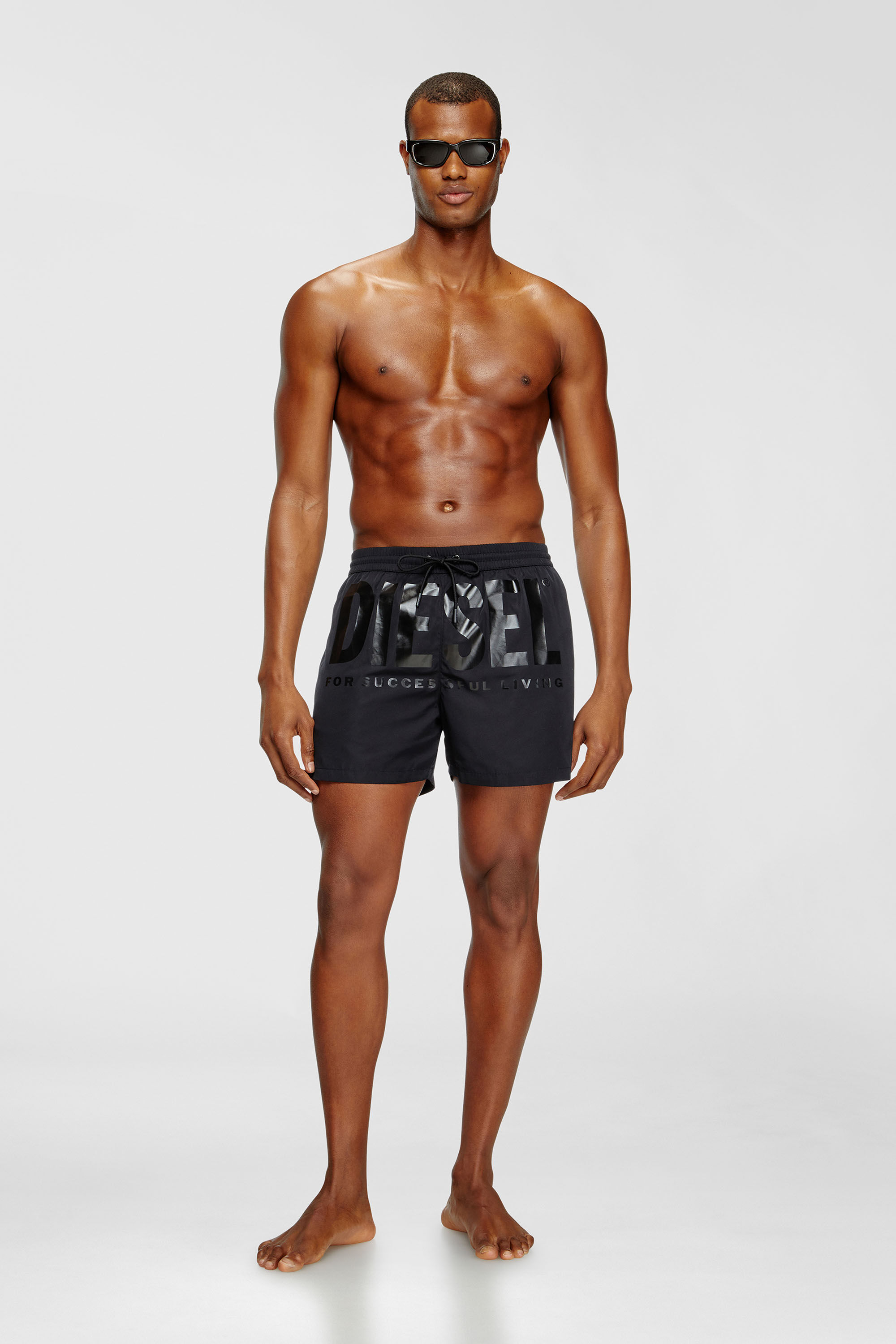 Diesel - KEN-37-D-CORE, Short de bain court avec maxi logo Homme in Noir - 2