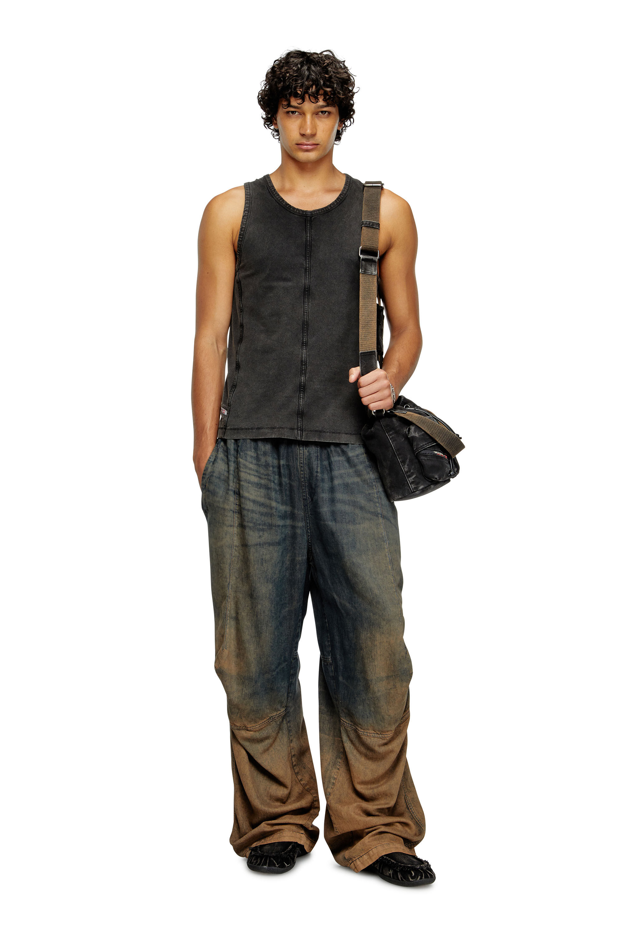 Women's Multi-Pkts-Multipocket bucket bag in washed denim | Black
