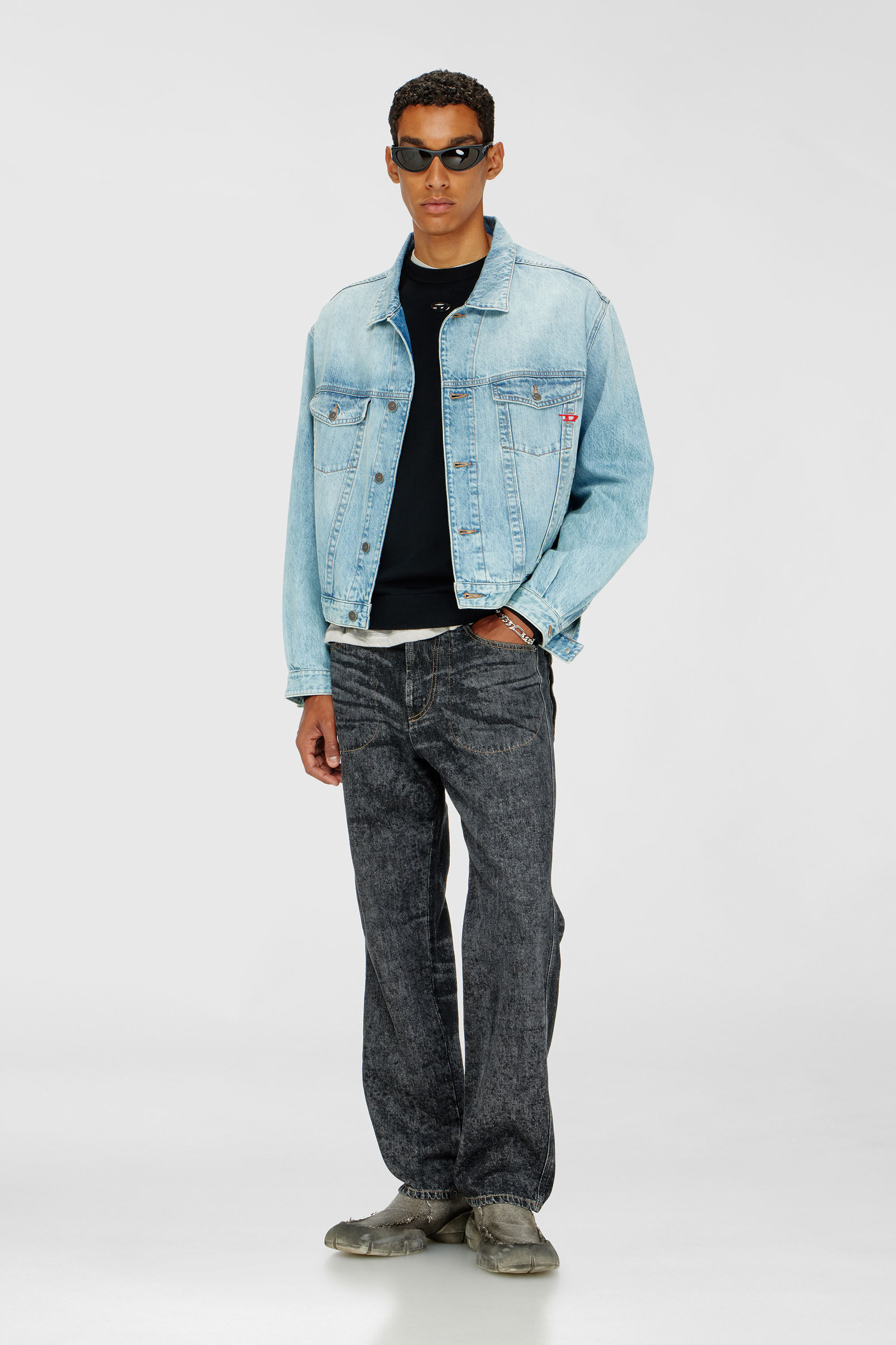 Diesel - K-VALIAM, Pull en laine avec logo cut-out Homme in Noir - 1