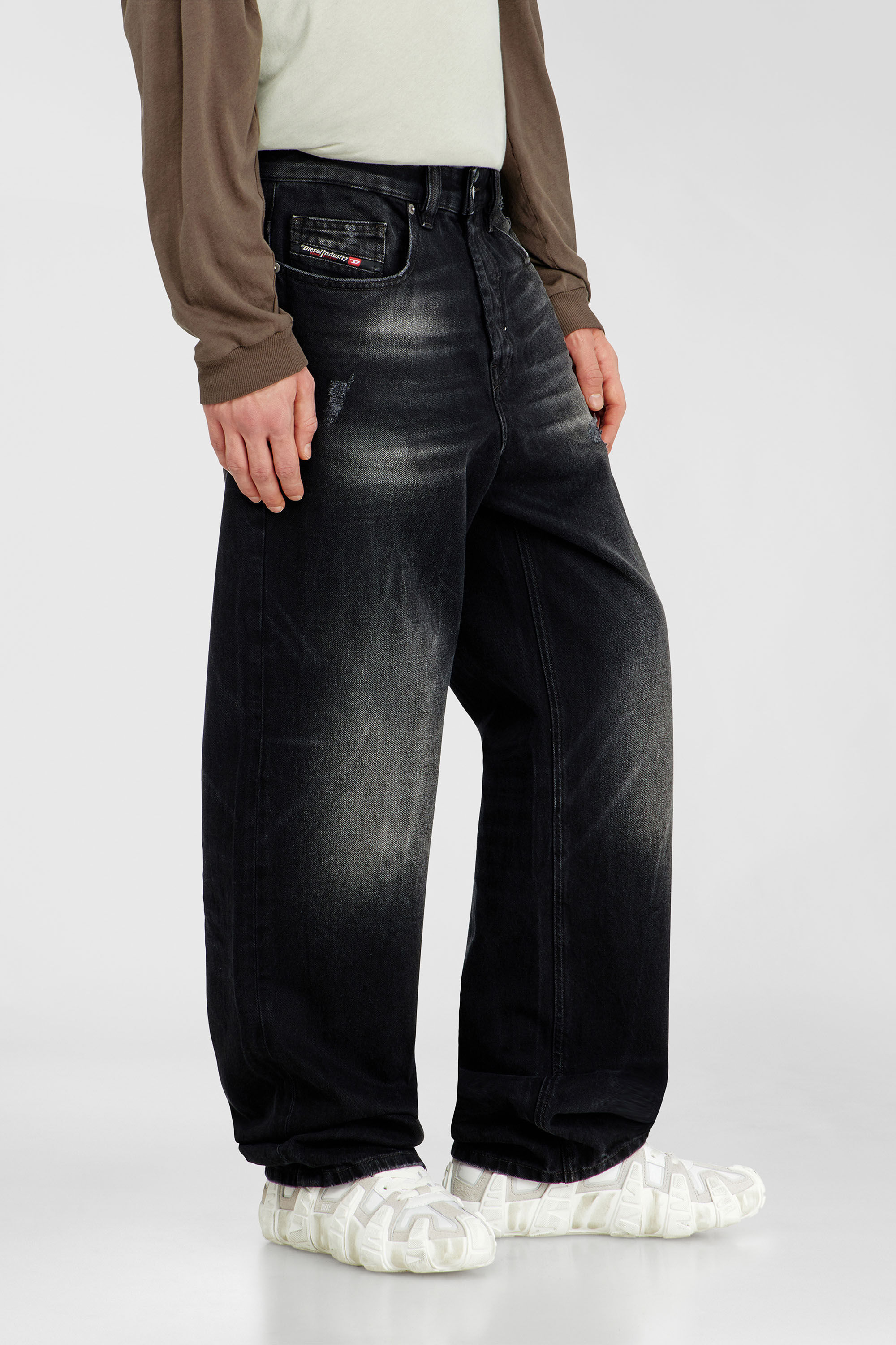 Diesel - Relaxed Jeans 2001 D-Macro 0BEBB Homme, Noir - Image 7
