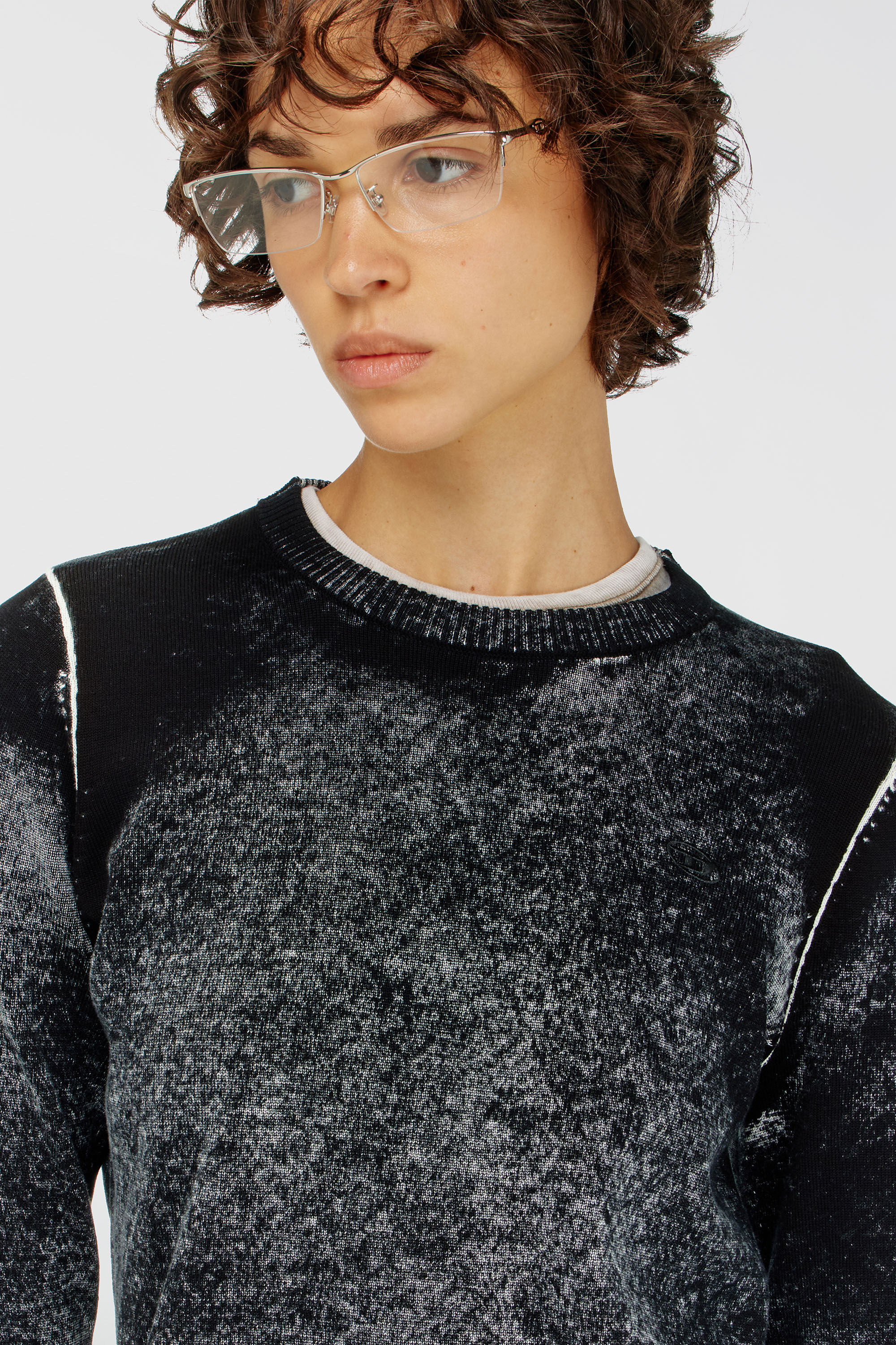 Diesel - M-LOVRE, Pull avec impression invers&eacute;e d&eacute;lav&eacute;e Femme in Polychrome - 5