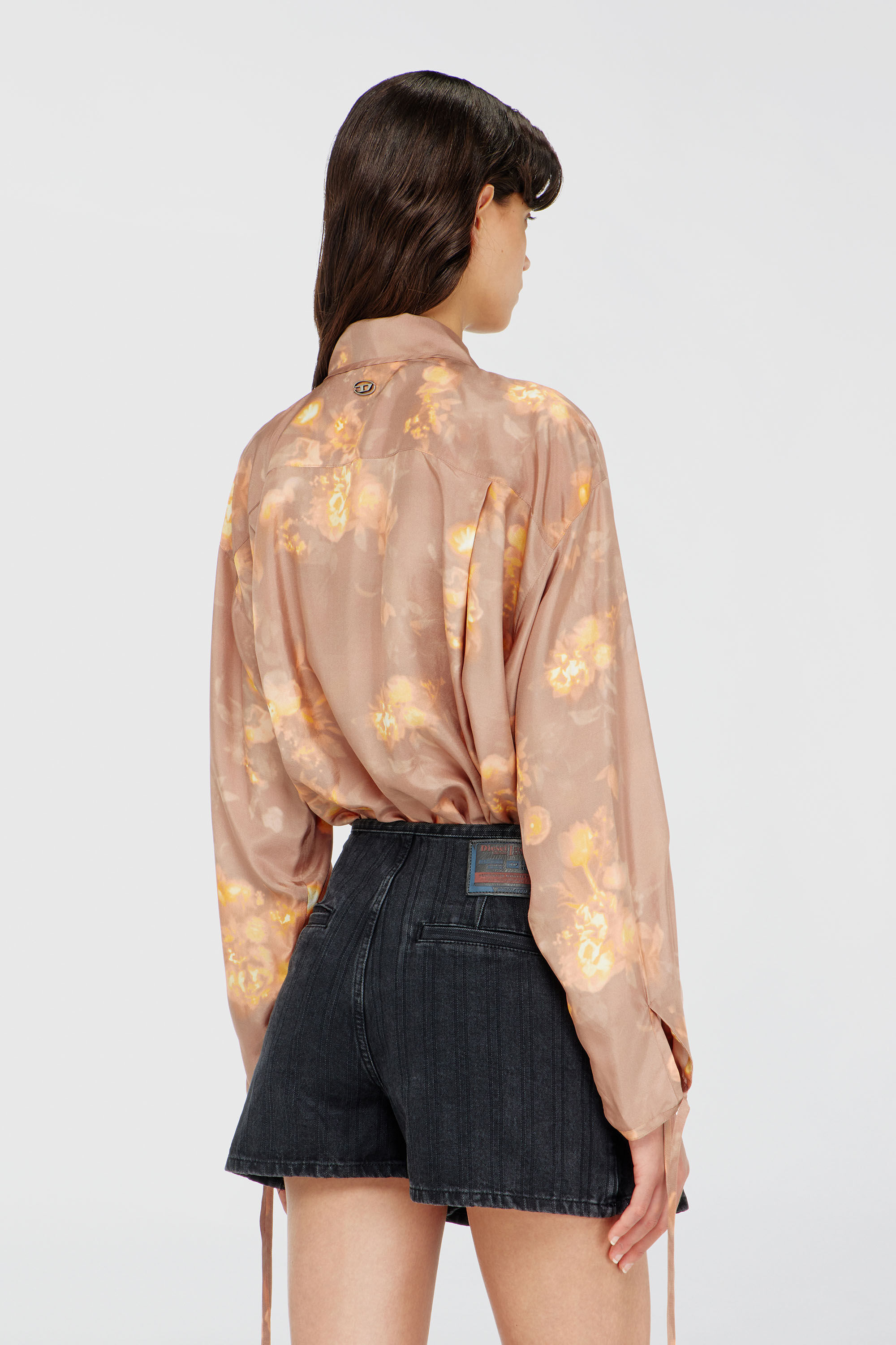 Diesel - C-ALLAS-T1, Chemise en soie habotai &agrave; motif floral Femme in Marron - 4