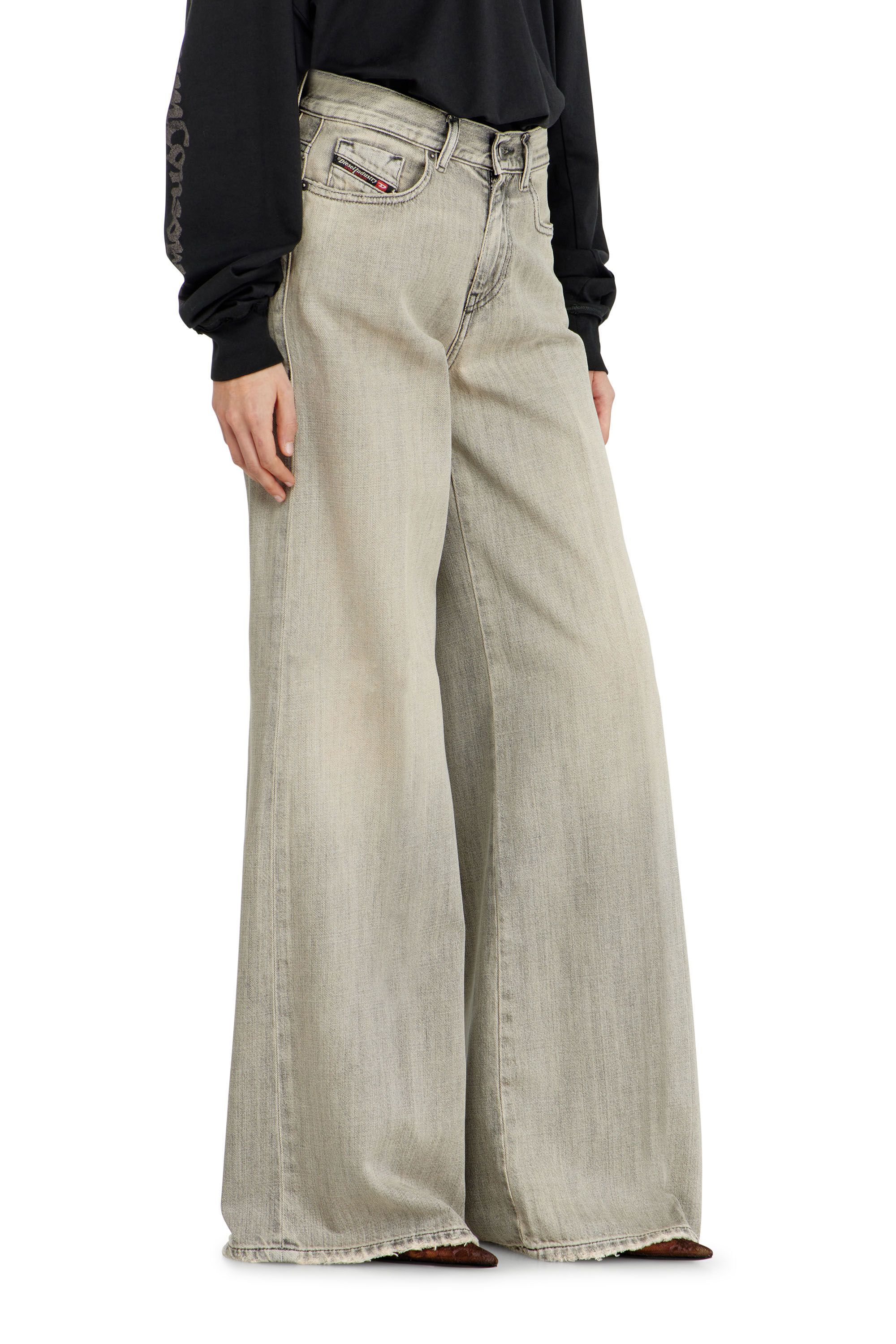 Diesel - Flare Jeans 1978 D-Akemi 068RU Femme, Gris - Image 7