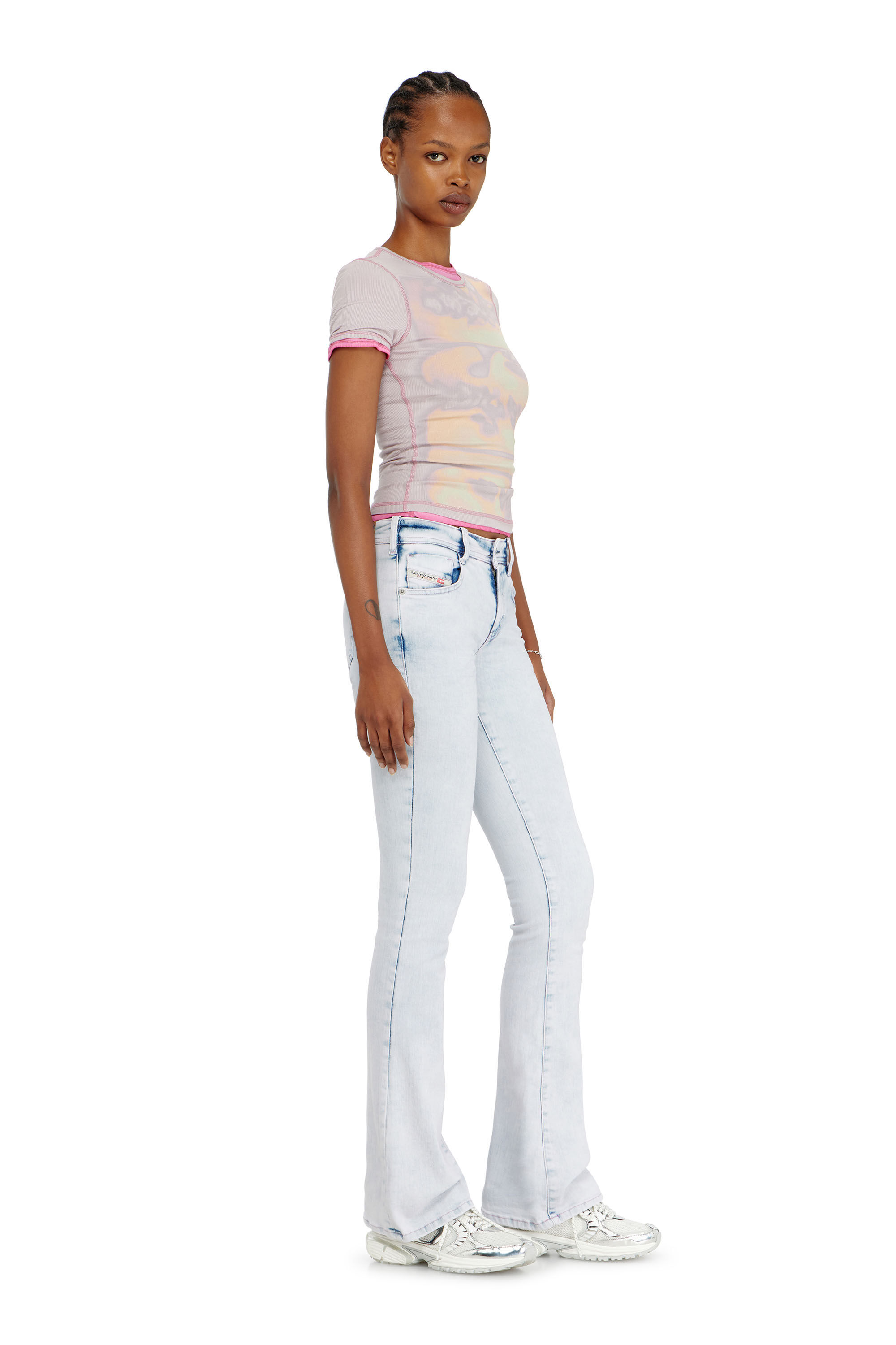 Diesel - Bootcut Jeans 1969 D-Ebbey 0HDBH Femme, Bleu Clair - Image 2