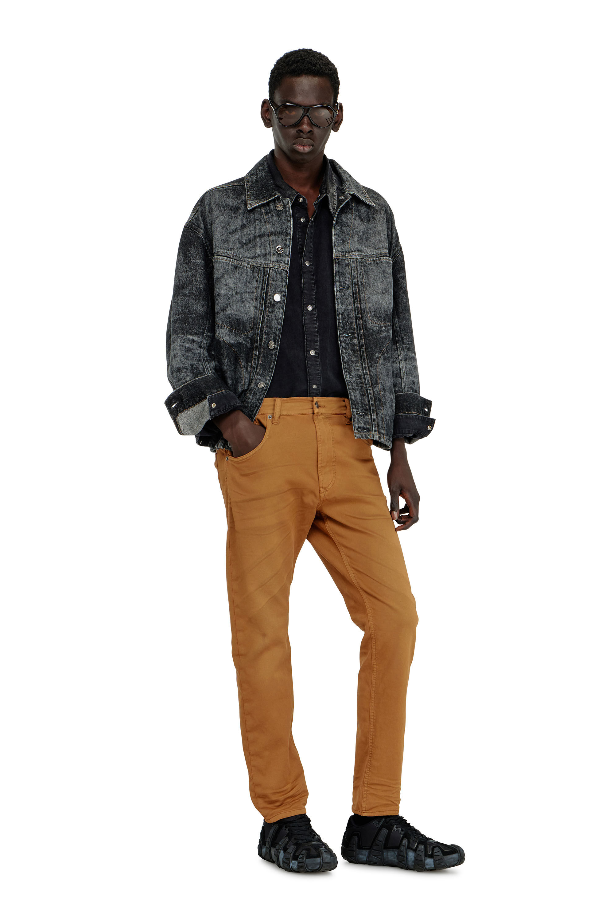 Diesel - Regular 2032 D-Krooley-BW Joggjeans&reg; 0670M Homme, Camel - Image 1