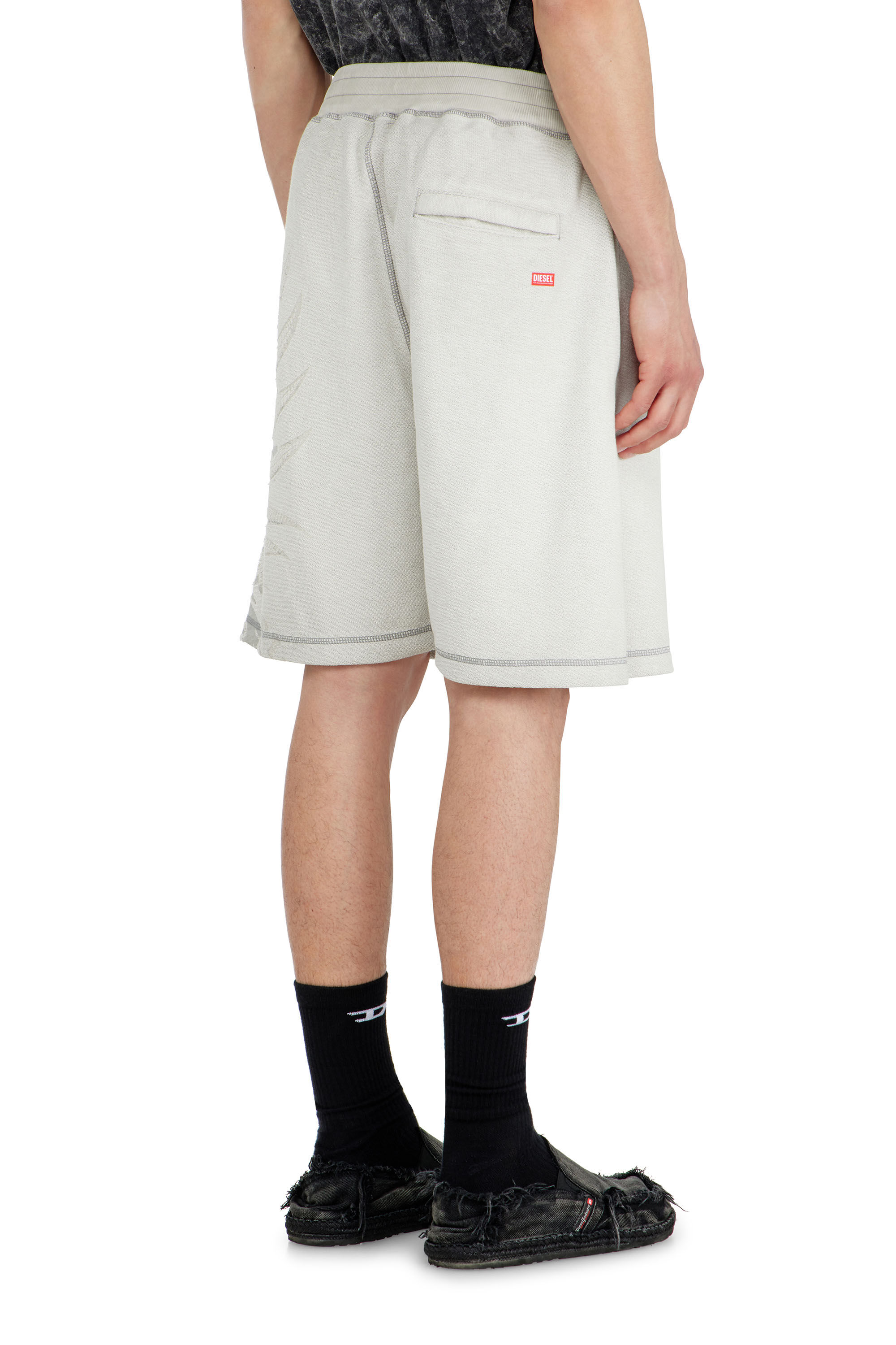 Diesel - P-RAWCROW, Short pants avec motifs d&eacute;vor&eacute; Homme in Gris - 4