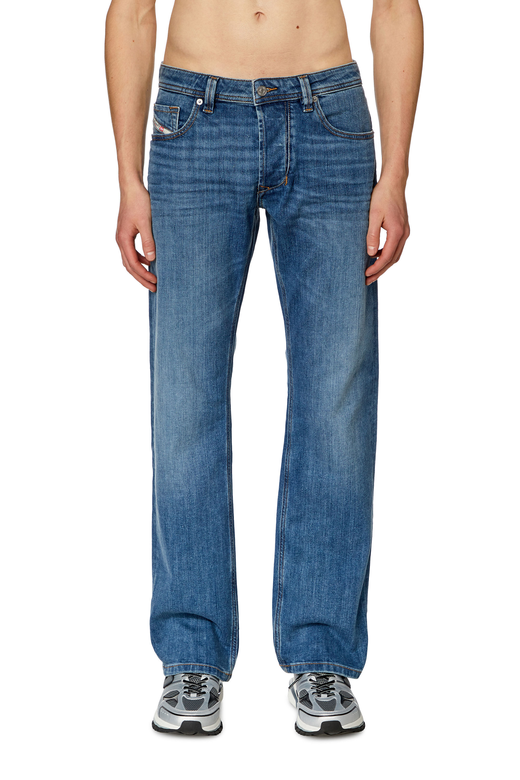 Diesel - Homme Straight Jeans 1985 Larkee 0KIAL, Bleu Clair - Image 2