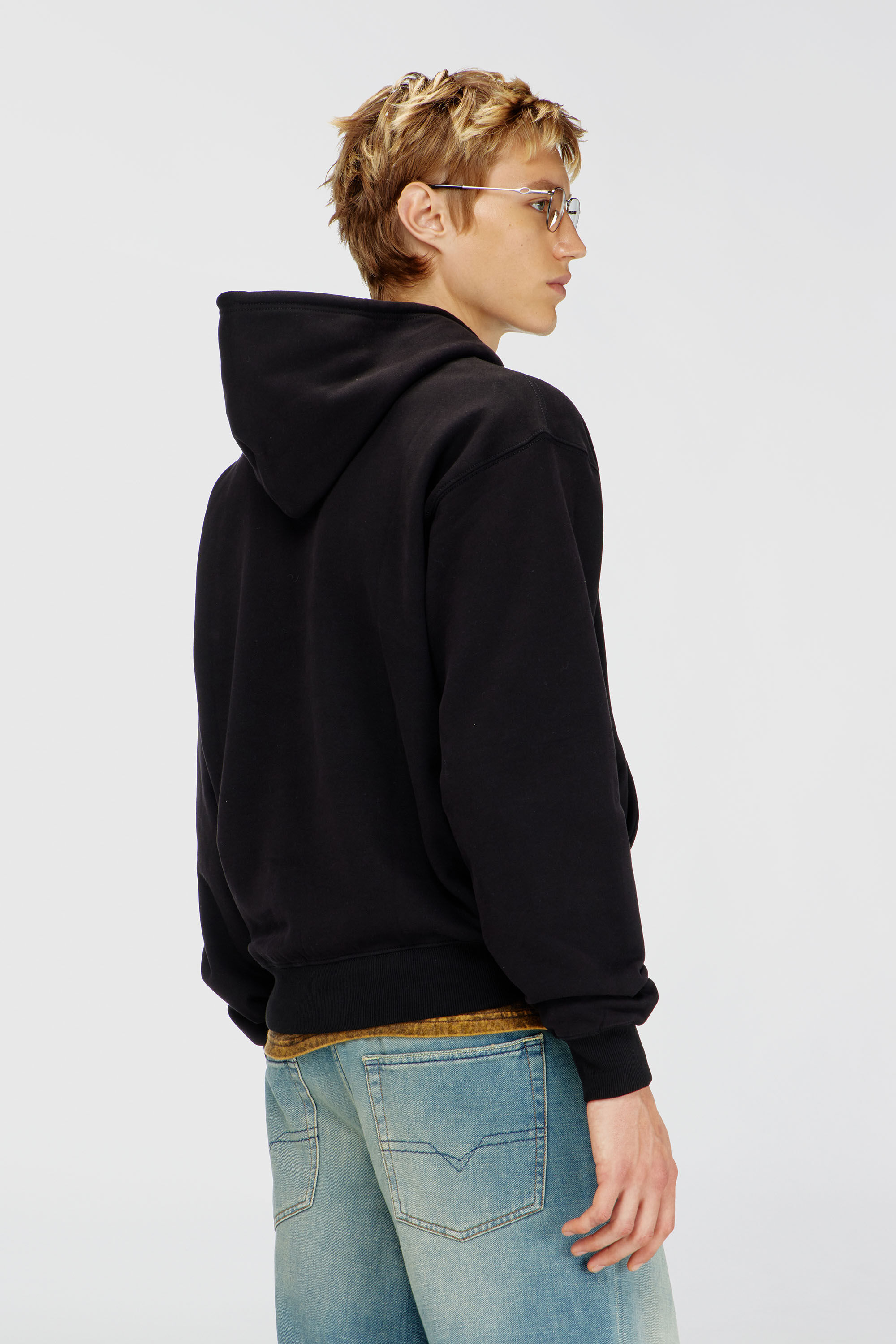 Diesel - S-LUK-H-T92, Sweat &agrave; capuche en coton avec broderie logo Oval D ton sur ton Homme in Noir - 4