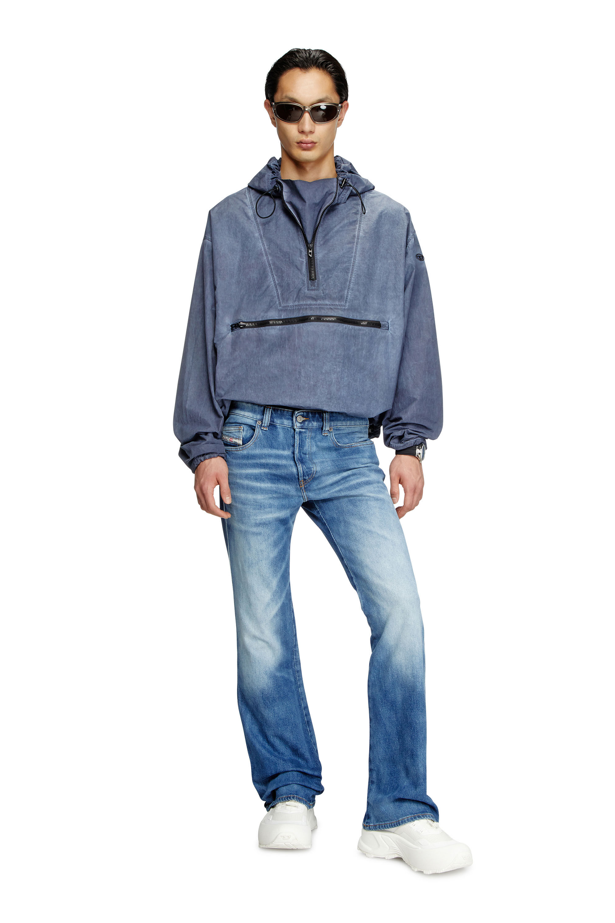 Diesel - Bootcut Jeans 1998 D-Buck 09L19 Homme, Bleu moyen - Image 1