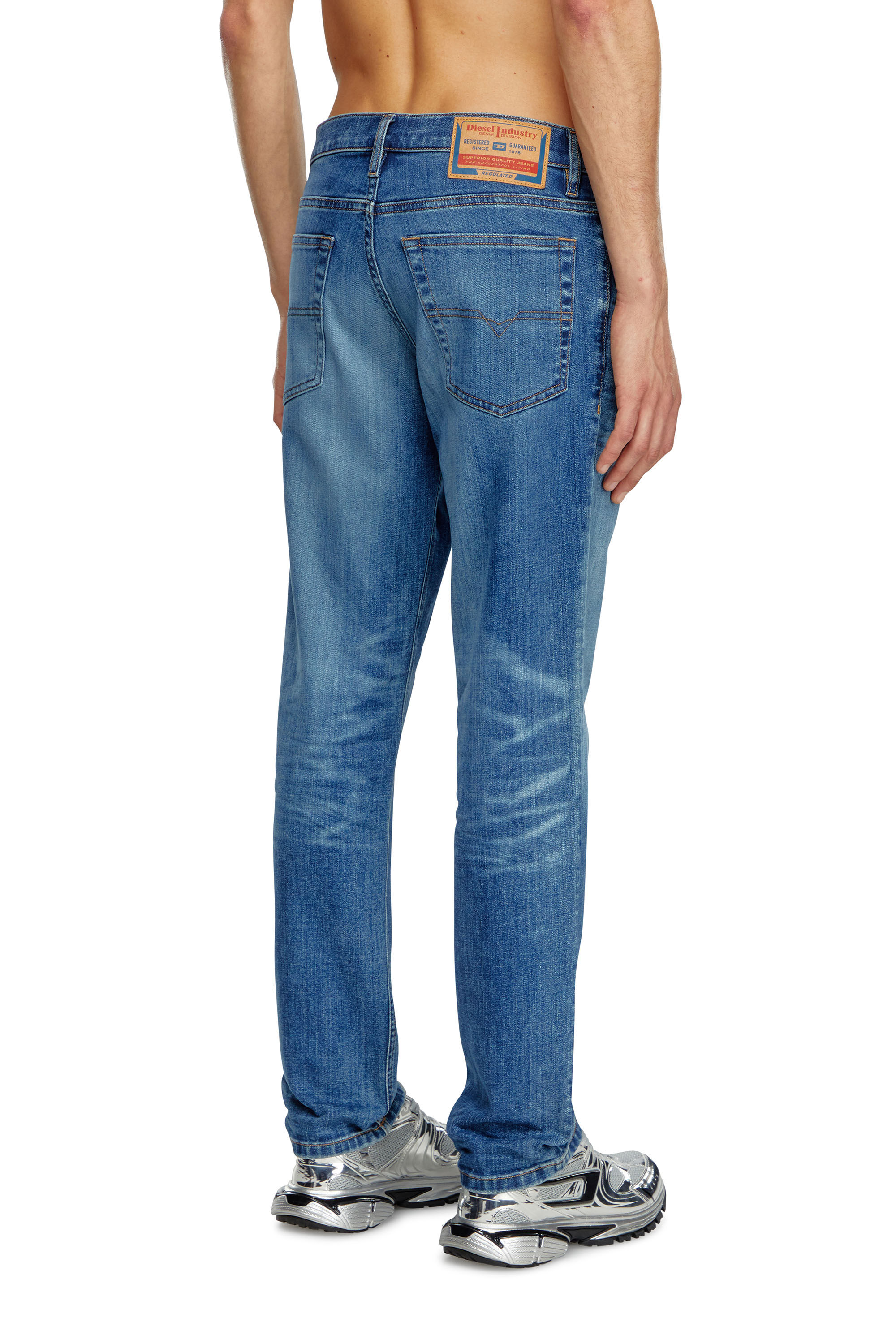Diesel - Homme Tapered Jeans 2023 D-Finitive 0GRDP, Bleu moyen - Image 4