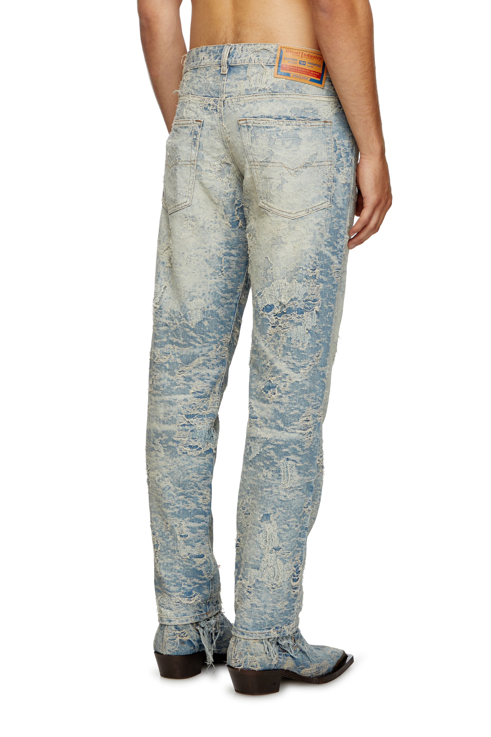 Diesel - Tapered Jeans 2023 D-Finitive 007Z7 Homme, Bleu Clair - Image 4