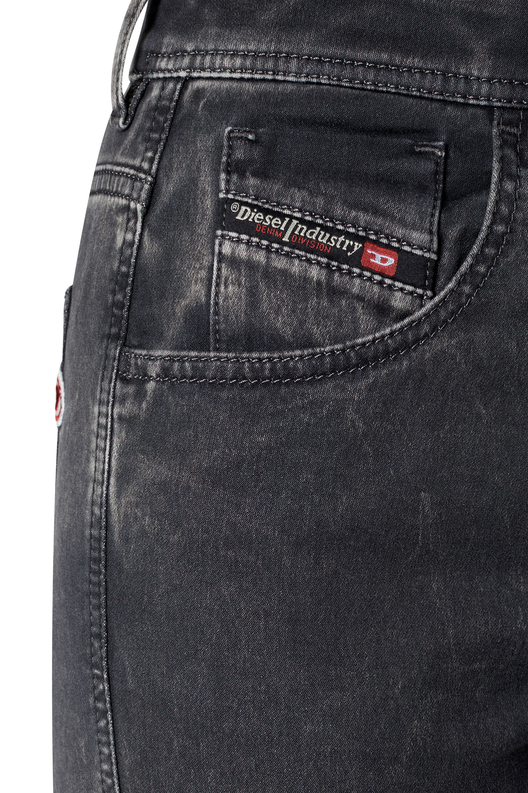 Diesel - Slandy Joggjeans® 069ZM Super skinny, Black/Dark grey - Image 6