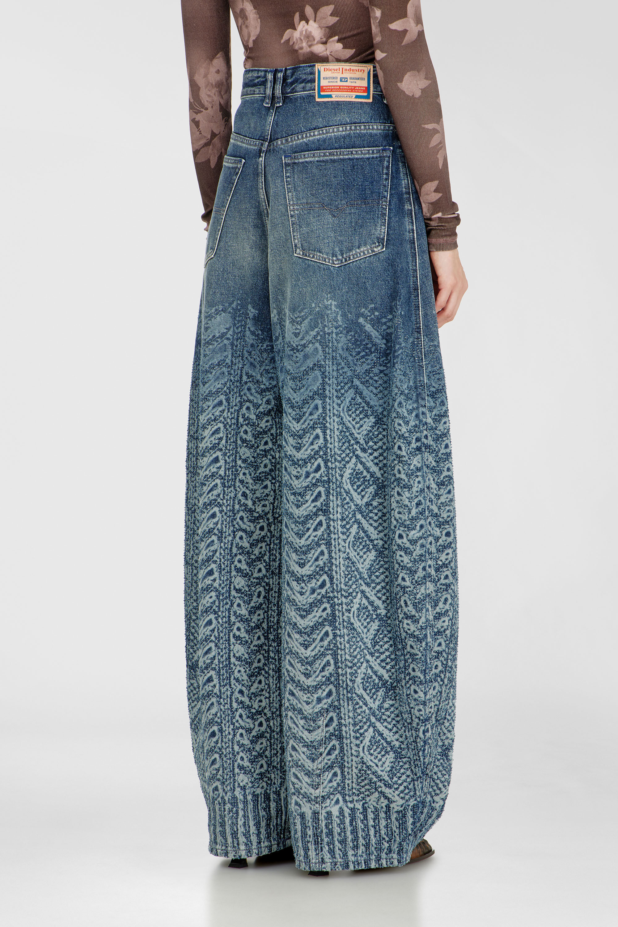 Diesel - Relaxed Jeans 1987 D-Khelz 007EV Femme, Bleu Fonc&eacute; - Image 5