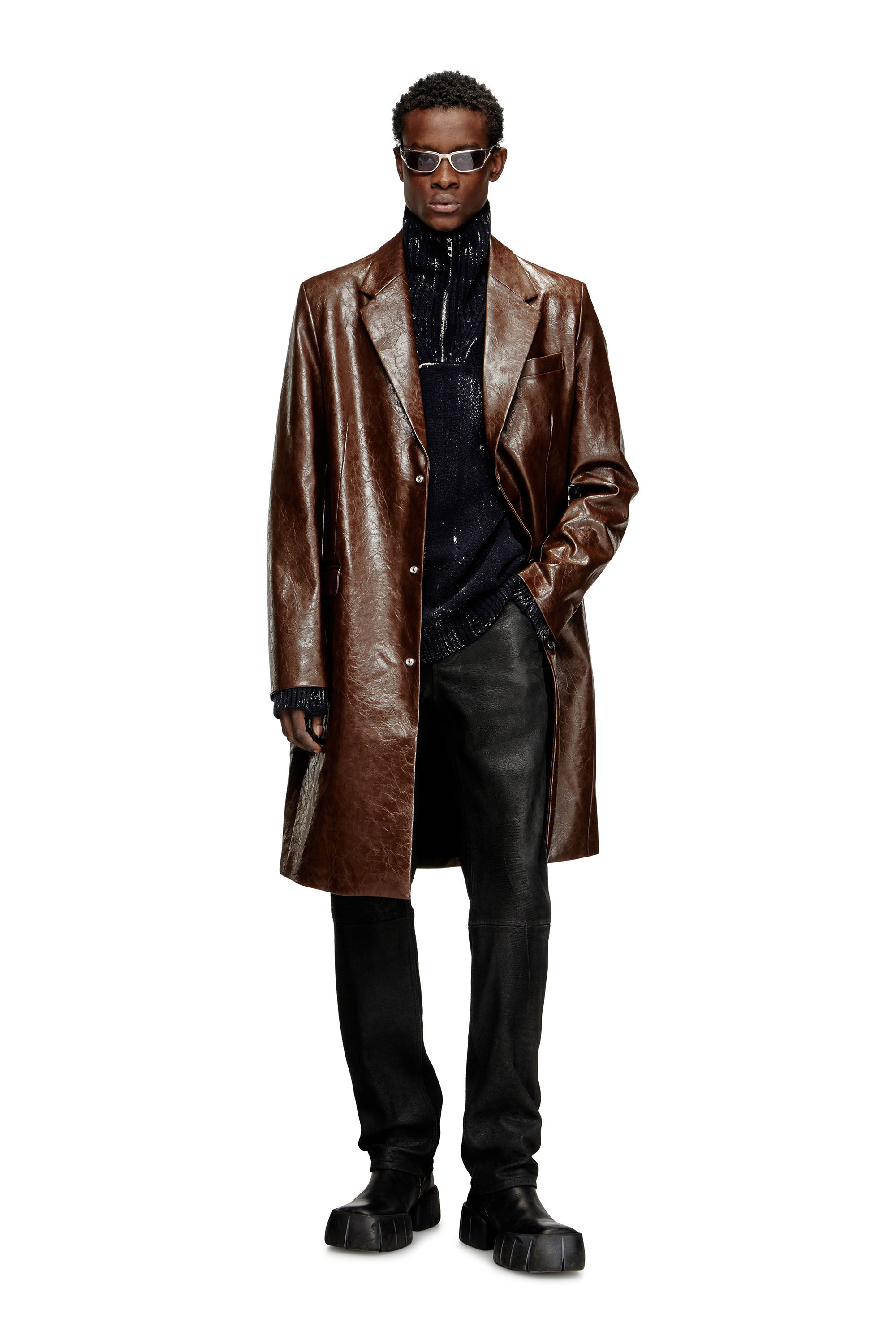 Diesel - J-CREED-COAT, Manteau en tissu texturé enduit Homme in Marron - 1
