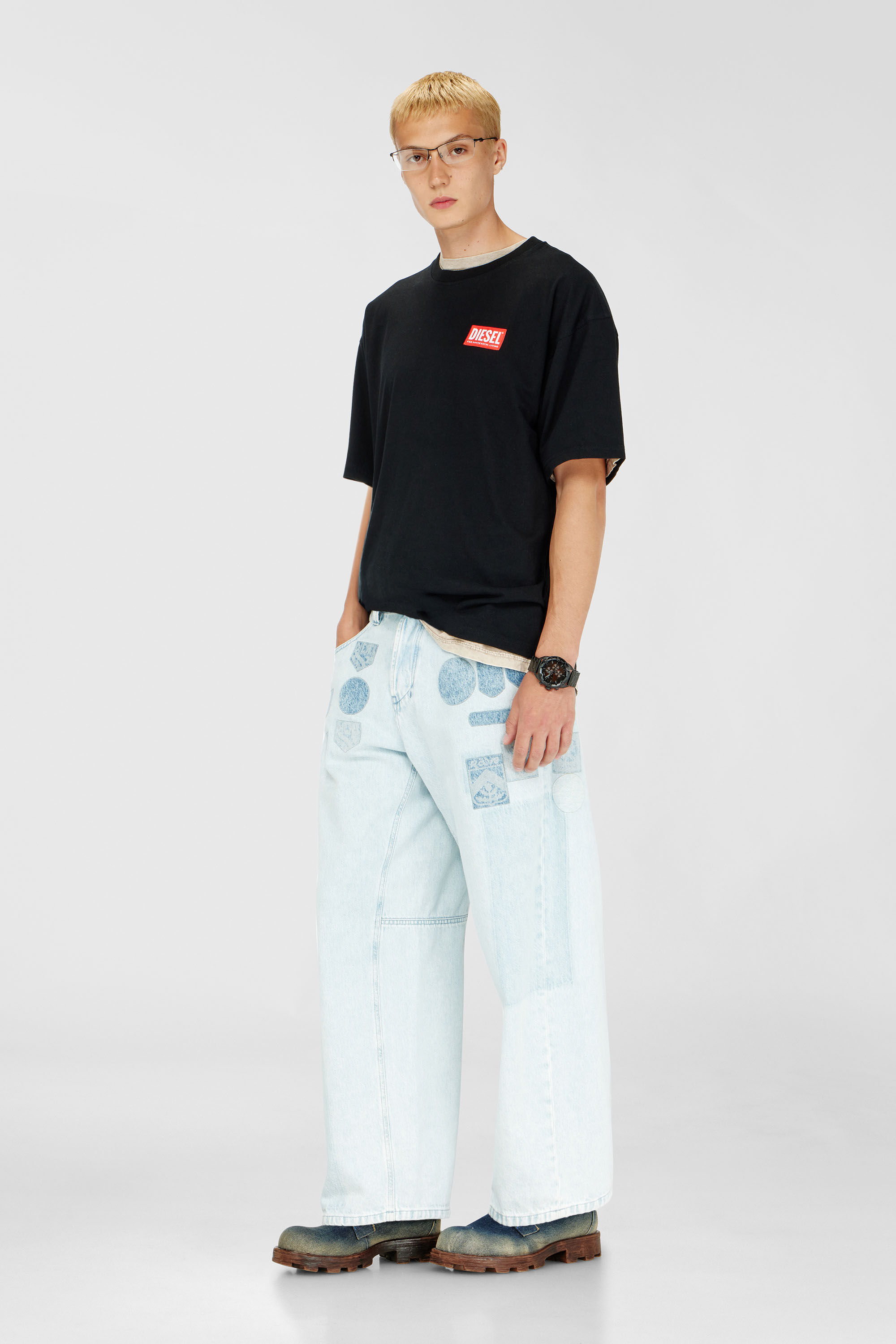 Diesel - T-BOXT-LAB, T-shirt avec empi&egrave;cement &agrave; logo en jacquard Homme in Noir - 1