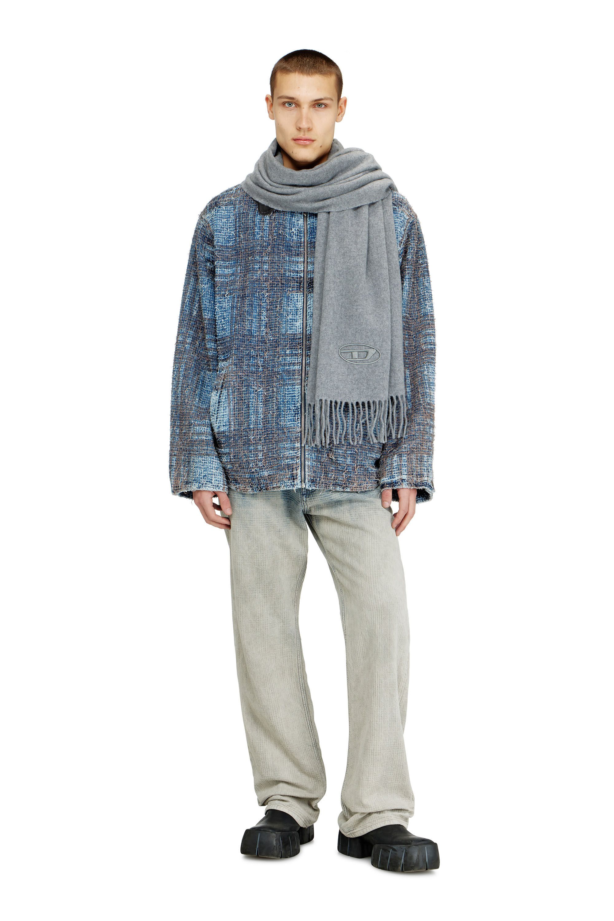 Diesel - S-IMON-D-LONG, &Eacute;charpe en m&eacute;lange de laine &agrave; bords frang&eacute;s Homme in Gris - 4