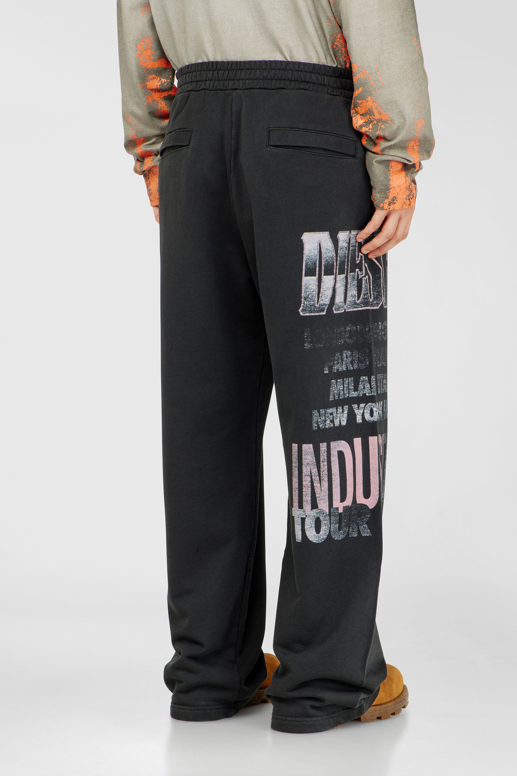 Diesel - P-ILL, Pantalon de surv&ecirc;tement avec graphismes concert Homme in Noir - 3