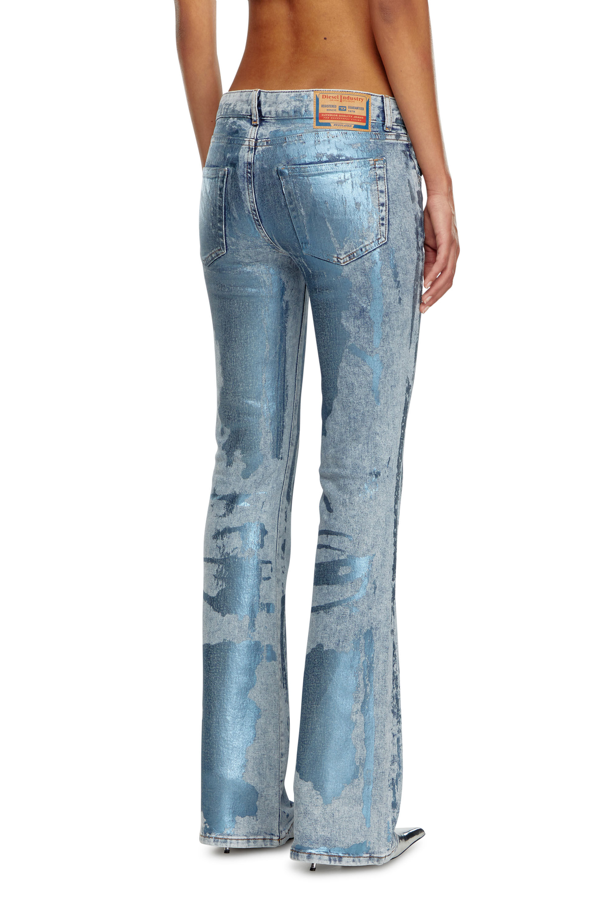 Diesel - Bootcut Jeans 1969 D-Ebbey 0AJEU Femme, Bleu Clair - Image 4