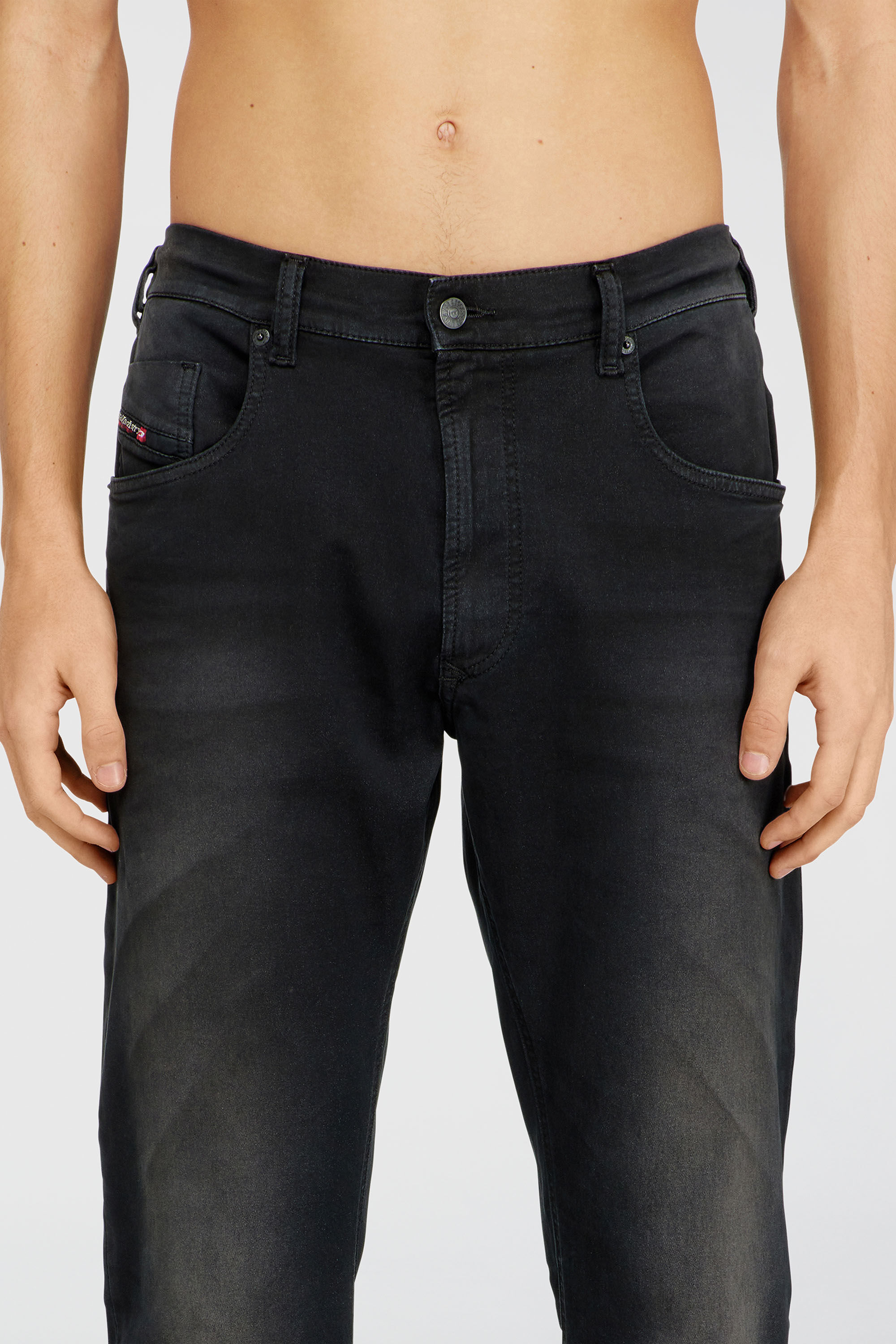 Diesel - Regular 2032 D-Krooley-BW Joggjeans&reg; 0670M Homme, Noir - Image 5